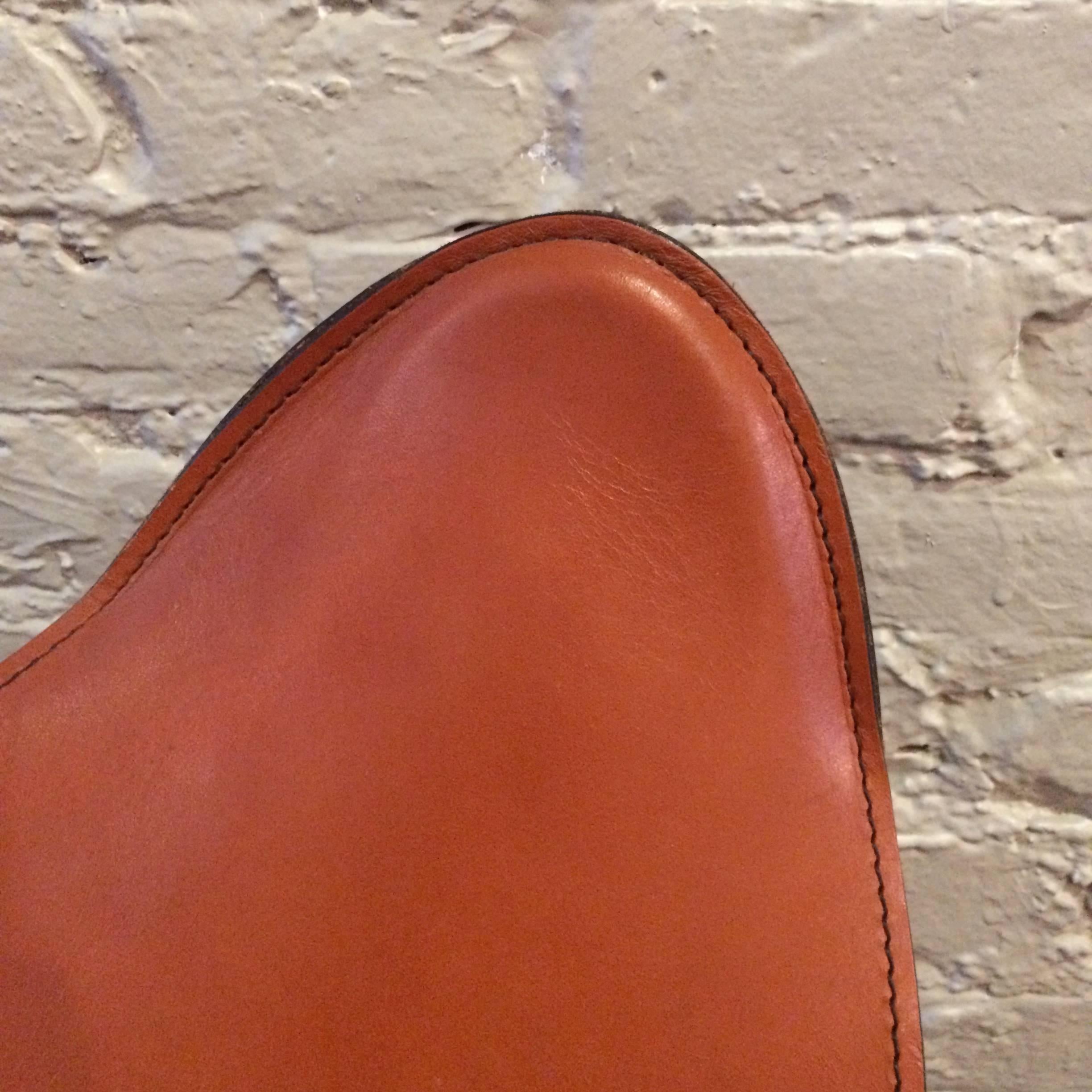 Leather Butterfly Chair by Jorge Ferrari-Hardoy for Knoll In Excellent Condition In Brooklyn, NY