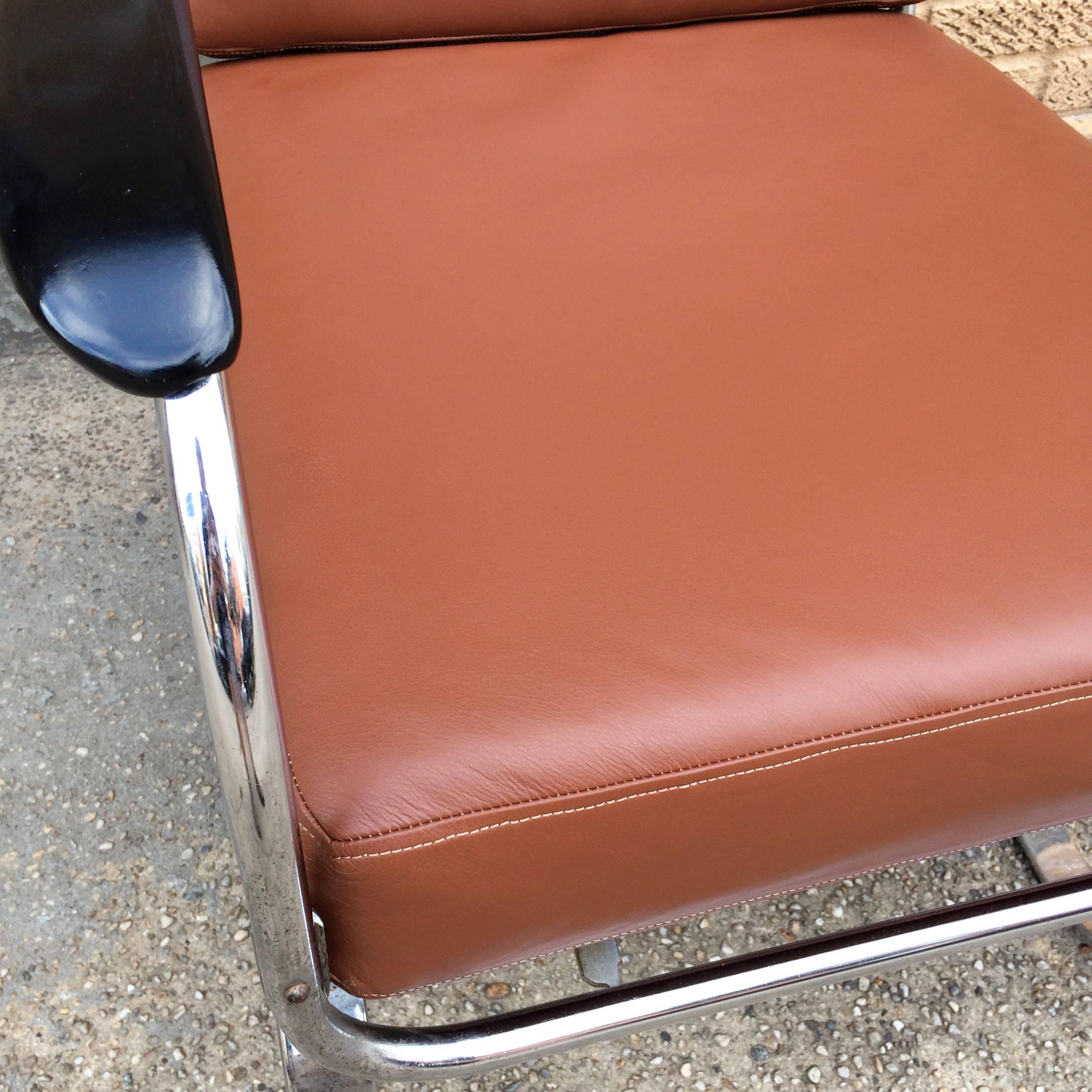 Mid-20th Century Machine Age KEM Weber for Lloyd Chrome and Leather Lounge Chair For Sale
