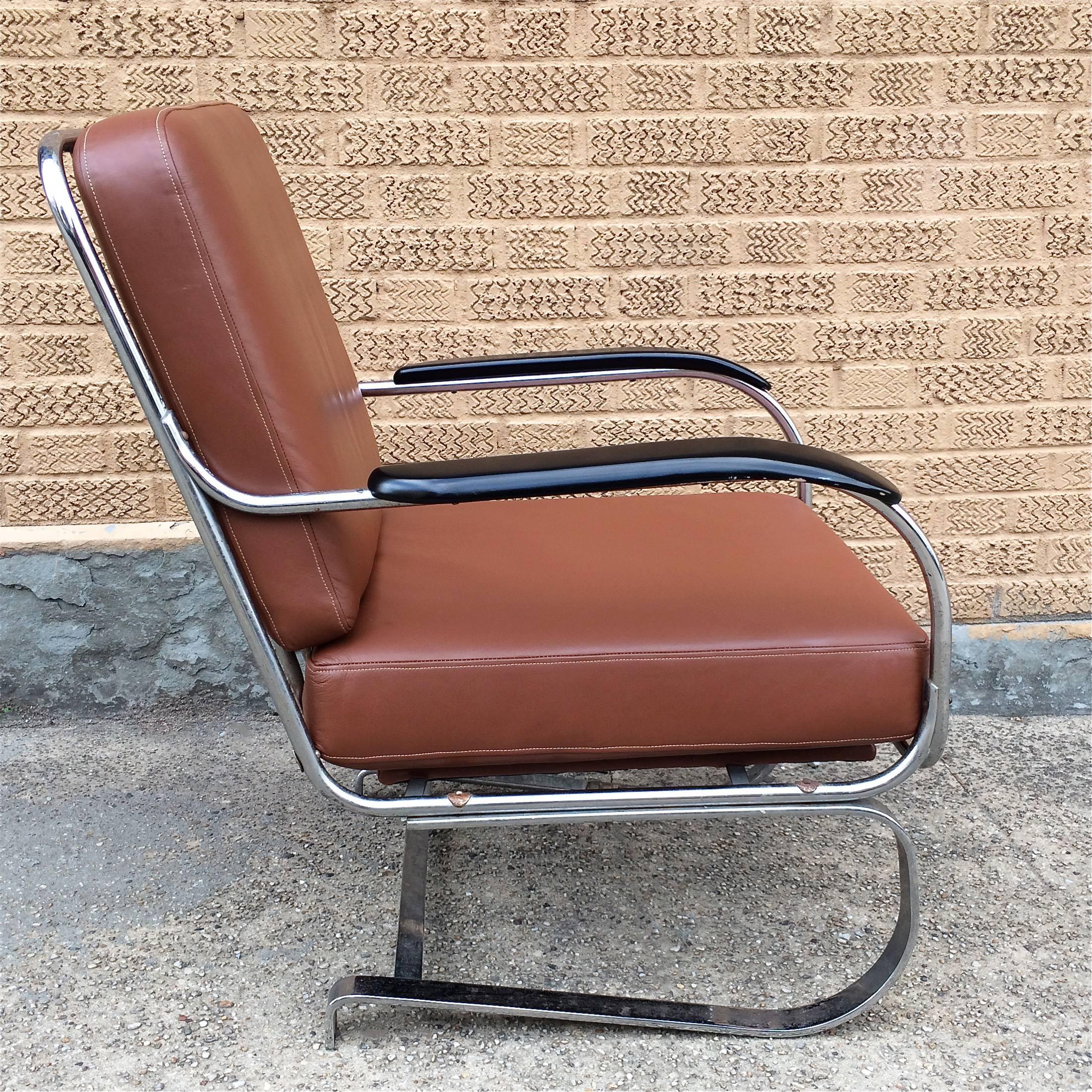 Machine Age KEM Weber for Lloyd Chrome and Leather Lounge Chair In Good Condition For Sale In Brooklyn, NY