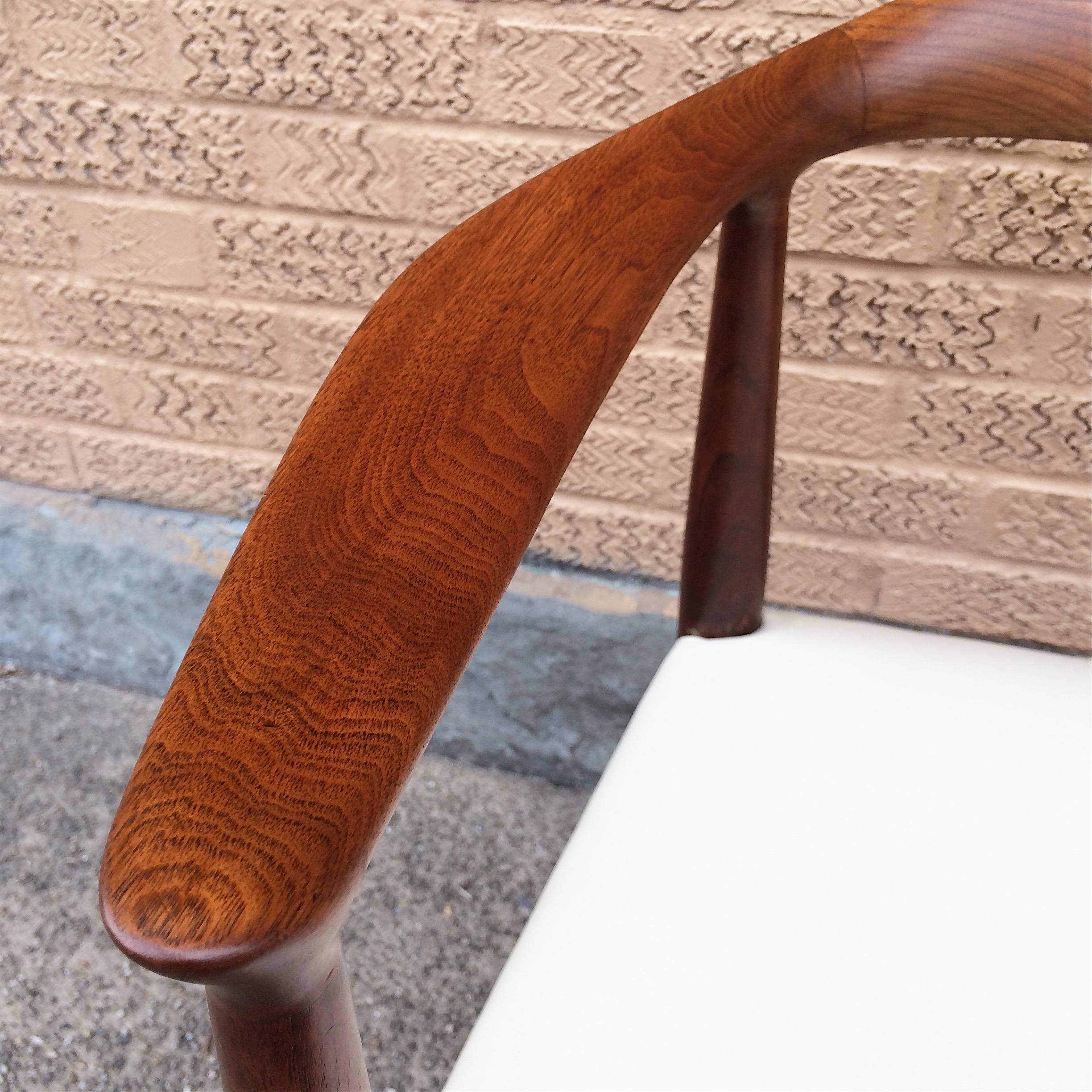 Mid-Century Modern Walnut and Leather Armchair 1