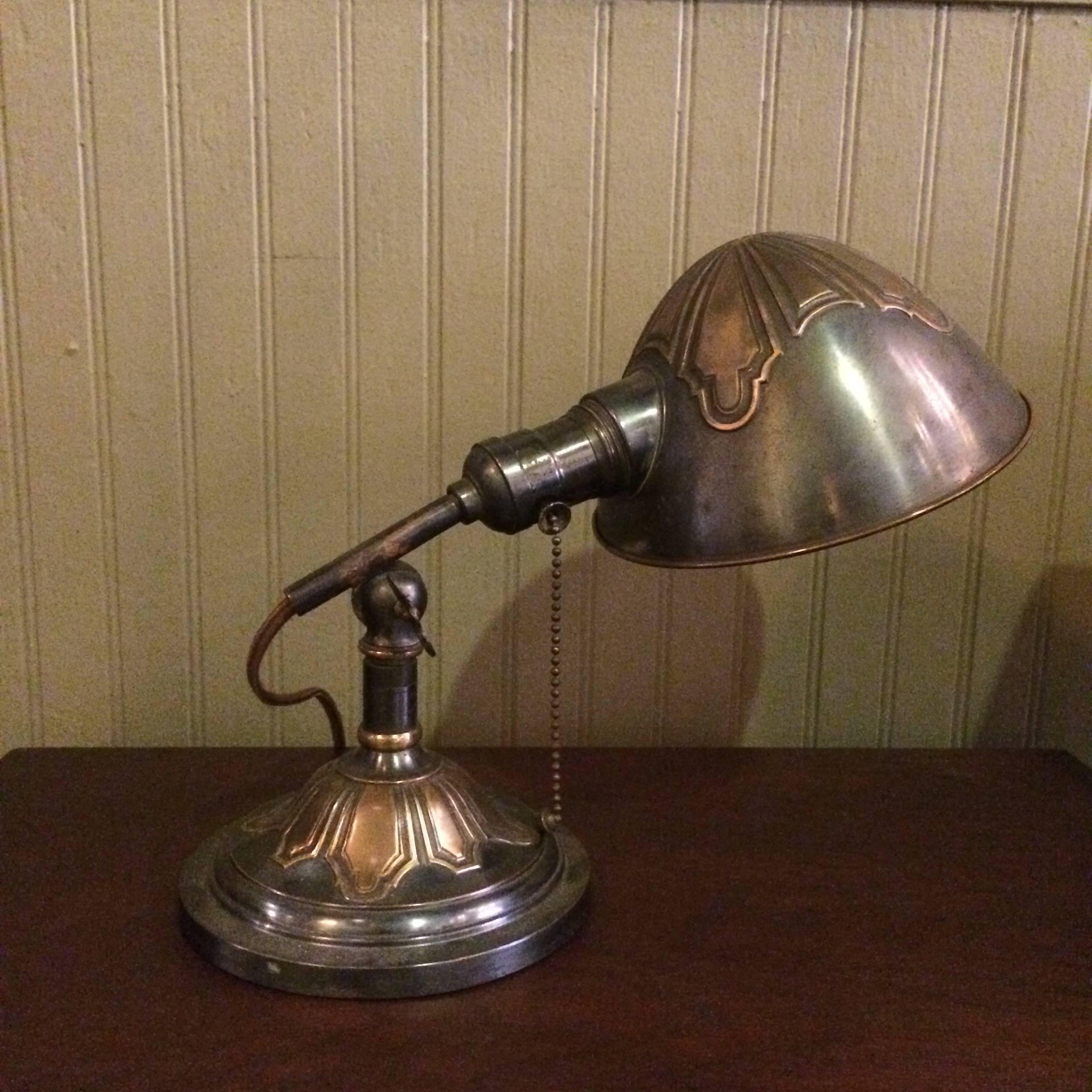 Arts & Crafts Copper Desk Lamp In Good Condition In Brooklyn, NY