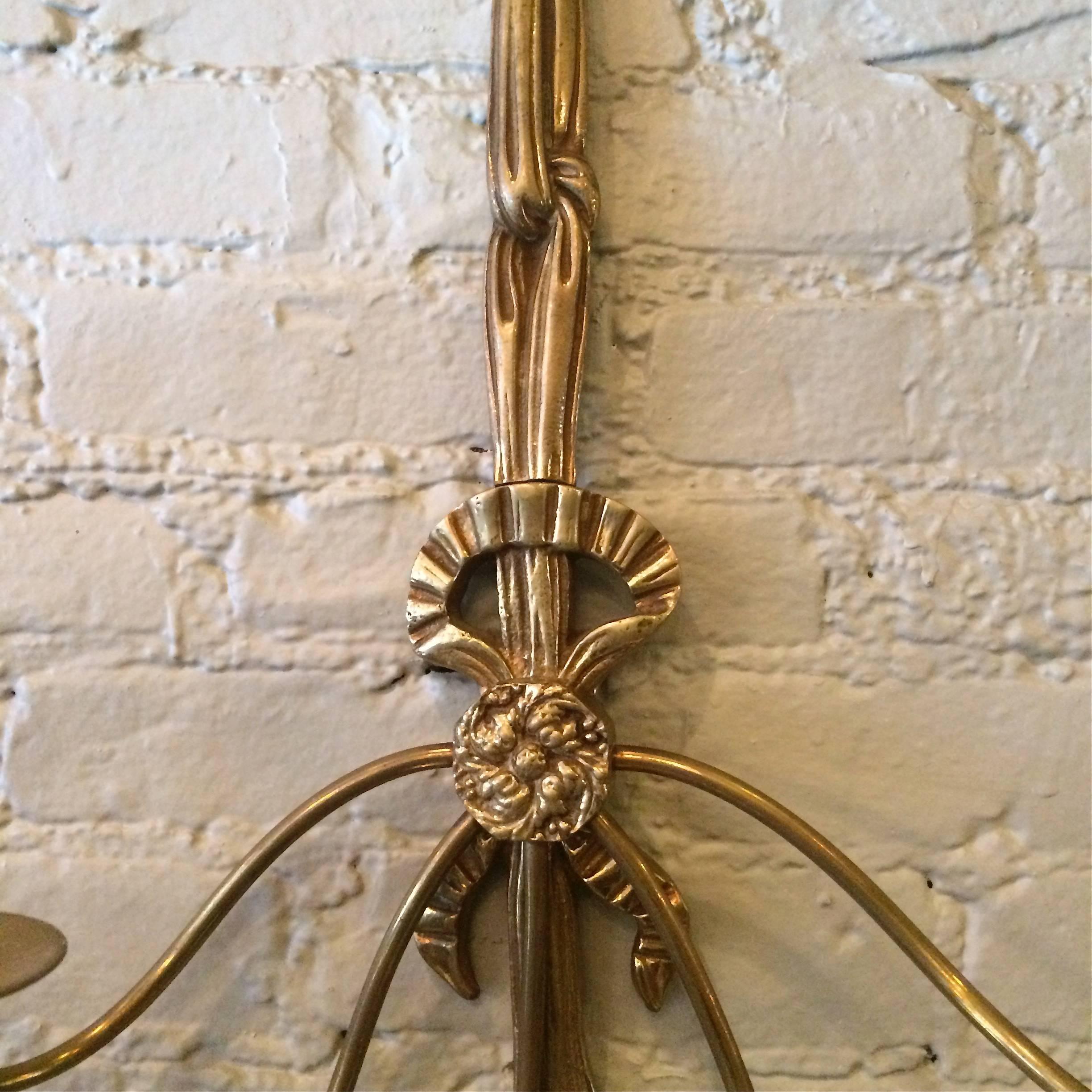 Hollywood Regency Brass Wall Candle Sconce In Excellent Condition In Brooklyn, NY