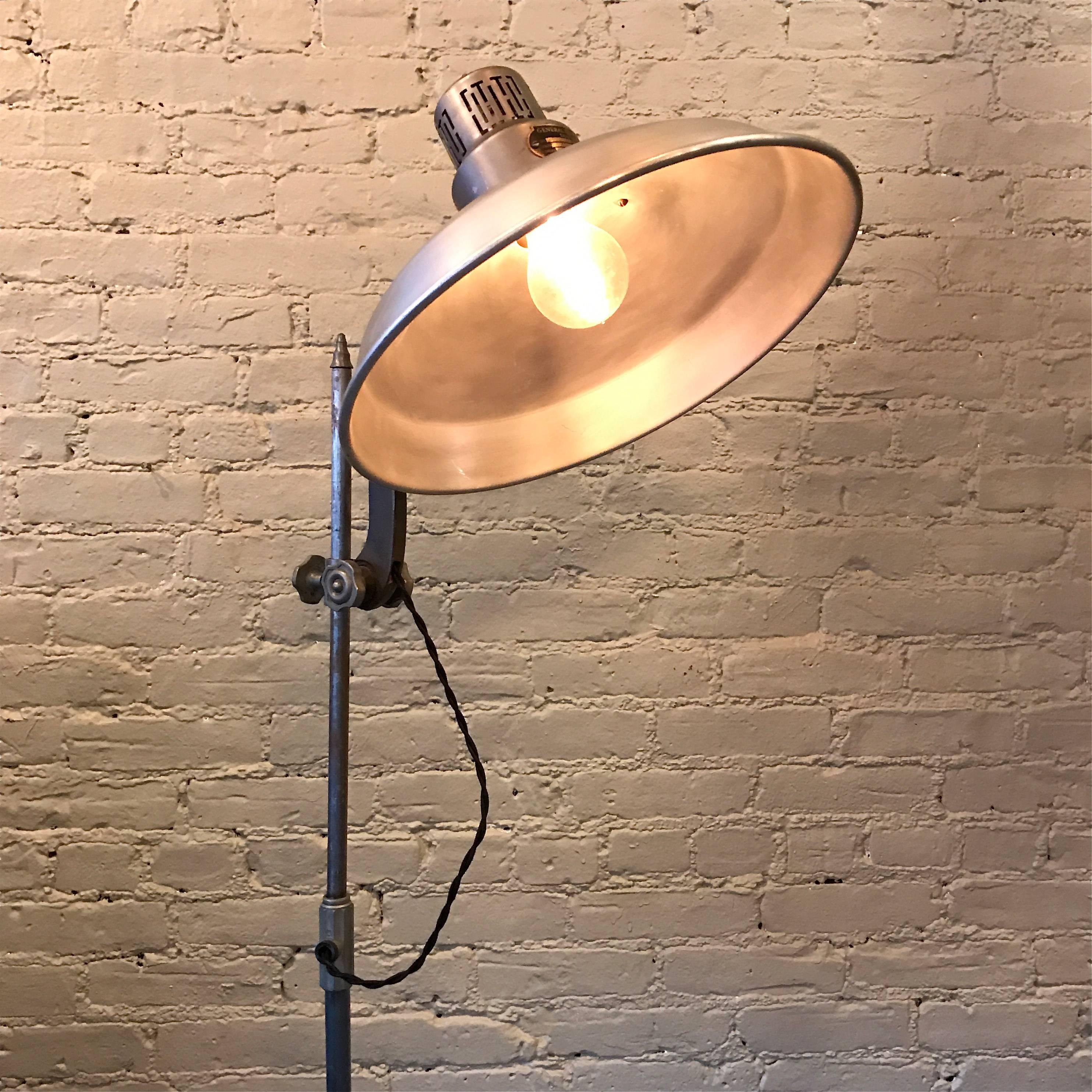 rolling floor lamp