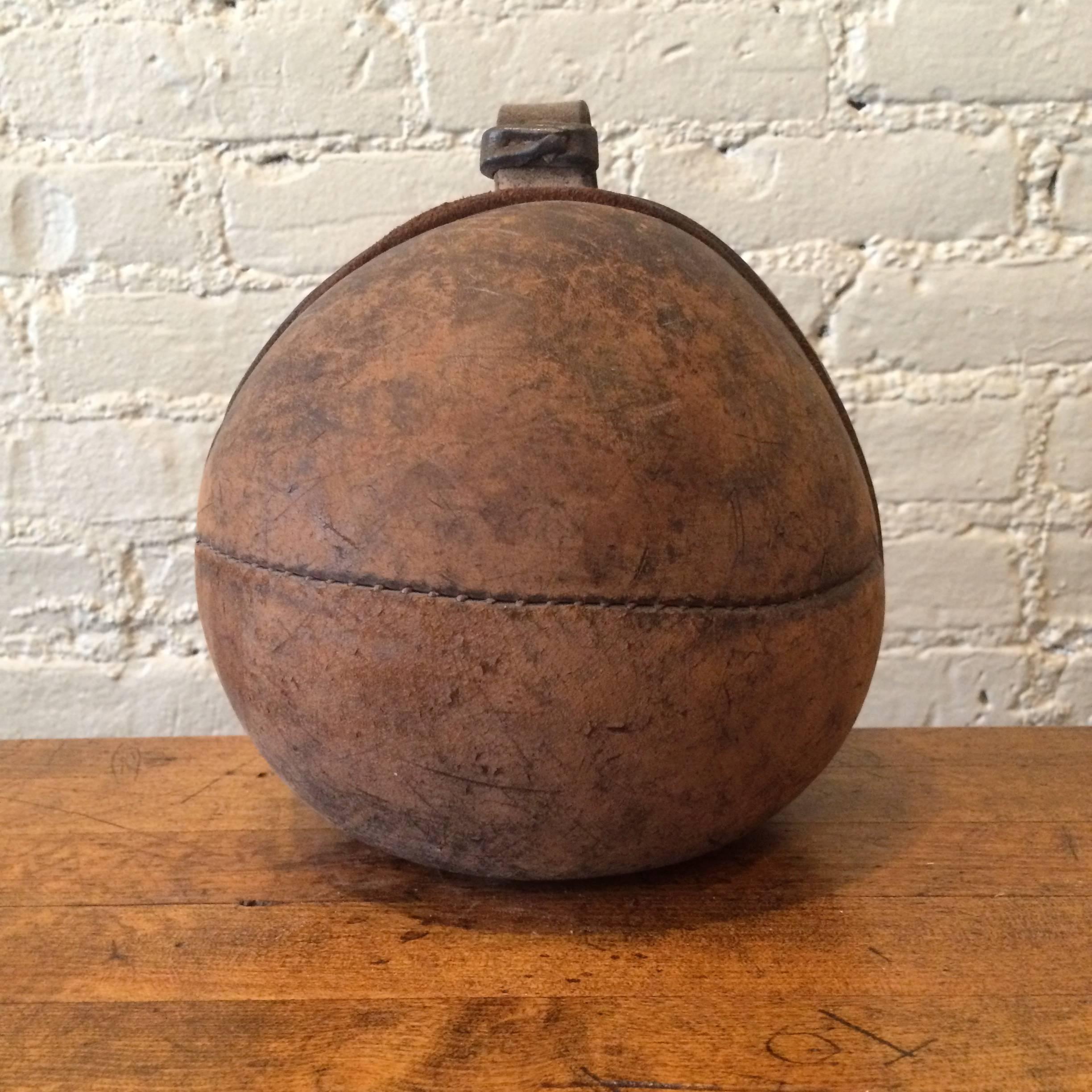 German Leather Gymnasium Medicine Ball In Good Condition In Brooklyn, NY