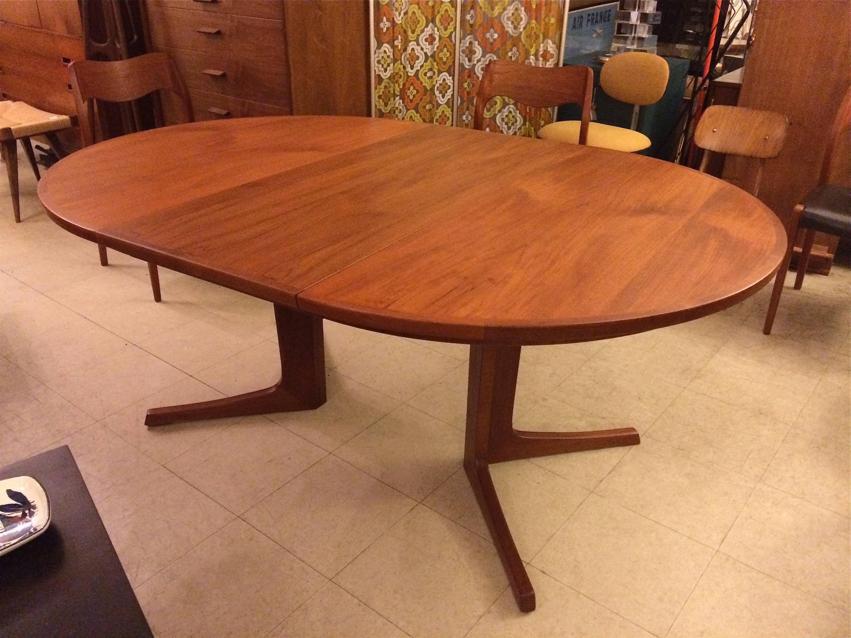 niels moller dining table