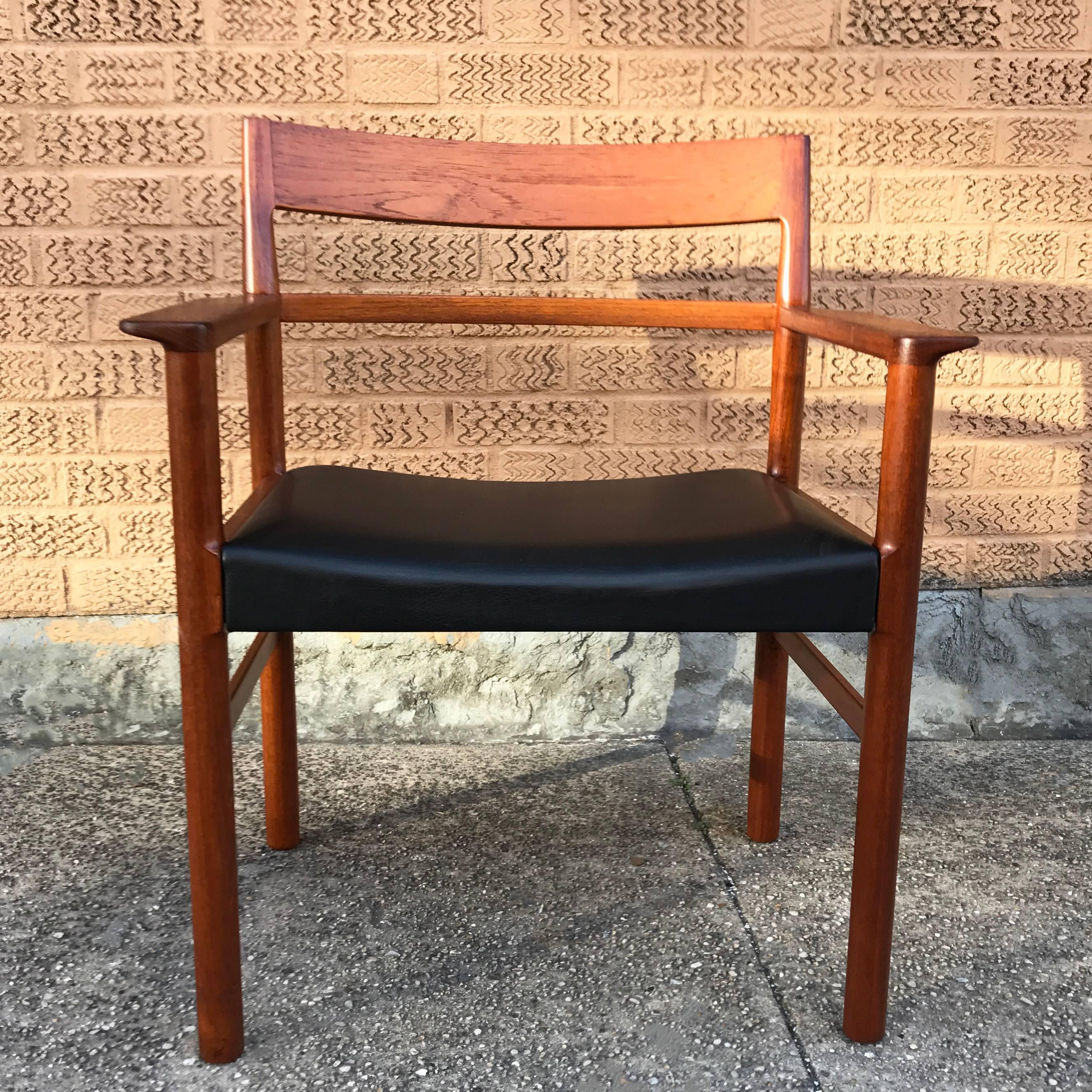 Mid-20th Century Set of Four Danish Modern Teak Dining Chairs by Kurt Ostervig