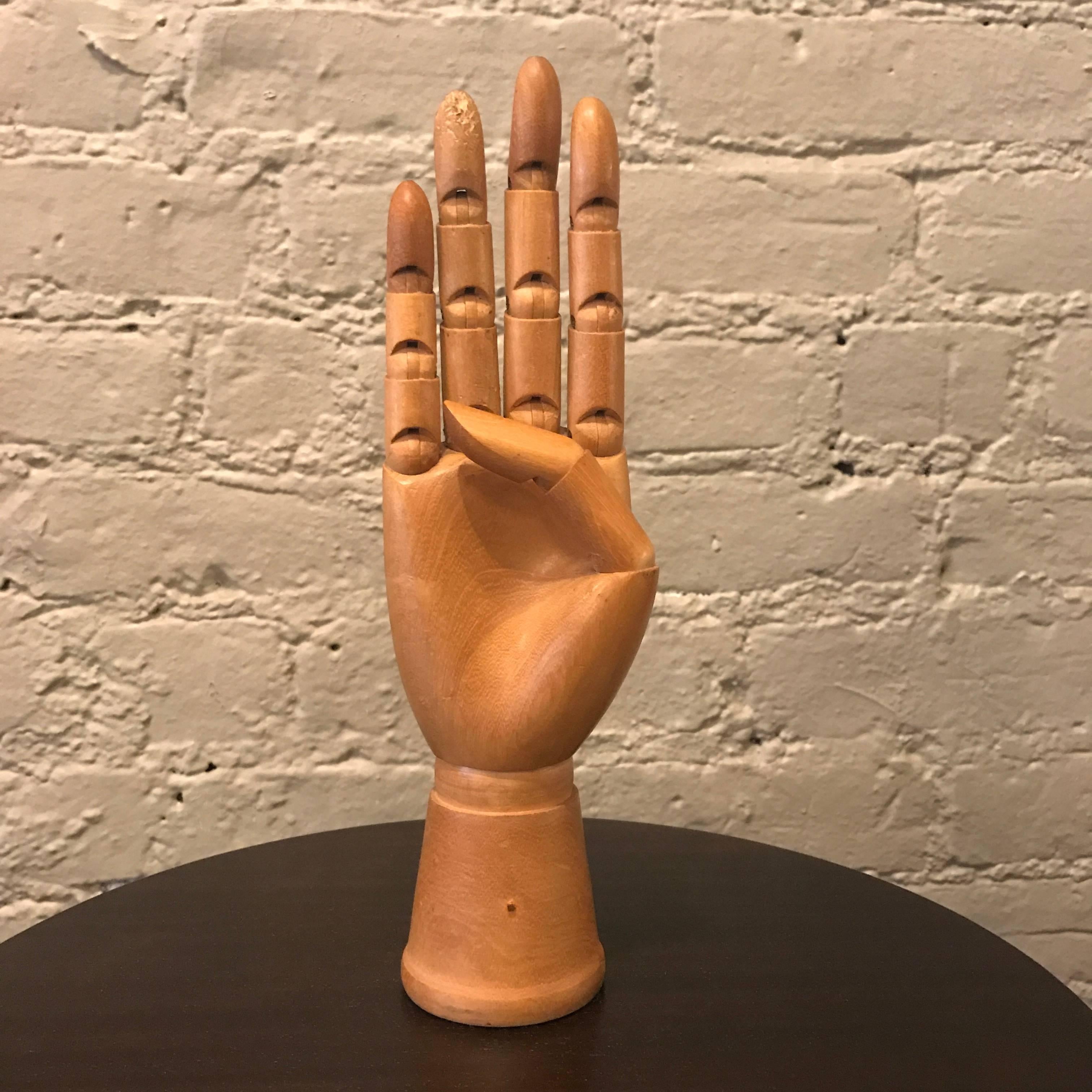 Industrial Articulating Maple Artist Hand Model