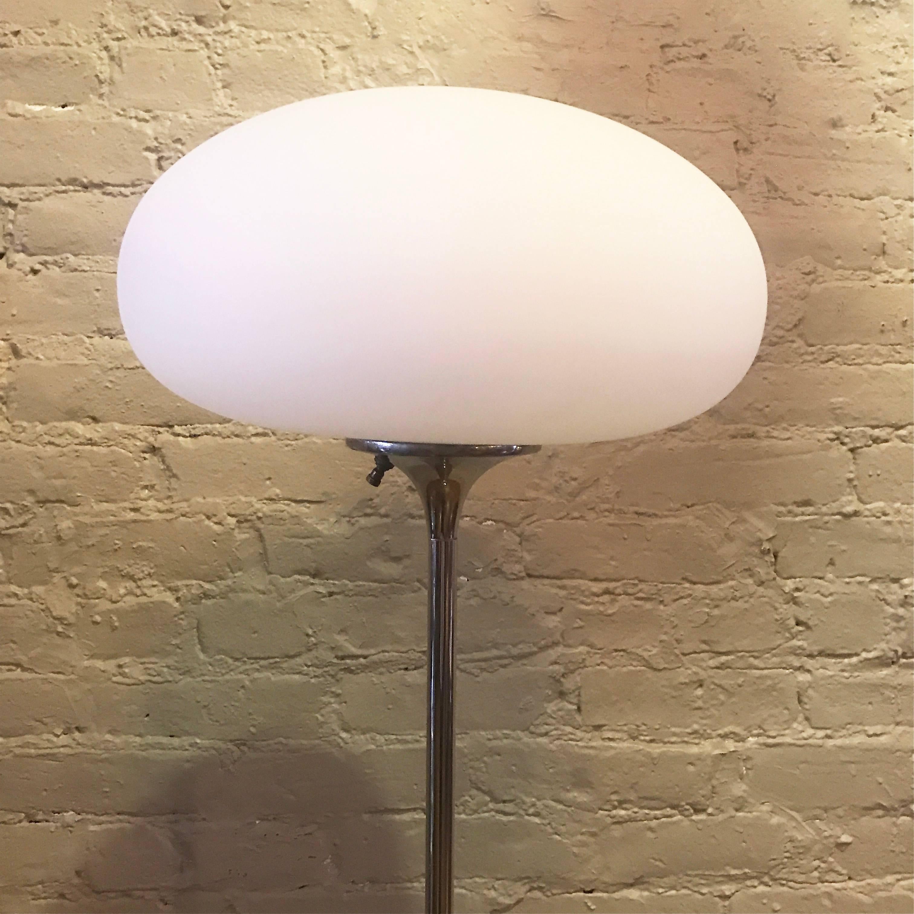 laurel lamp mushroom