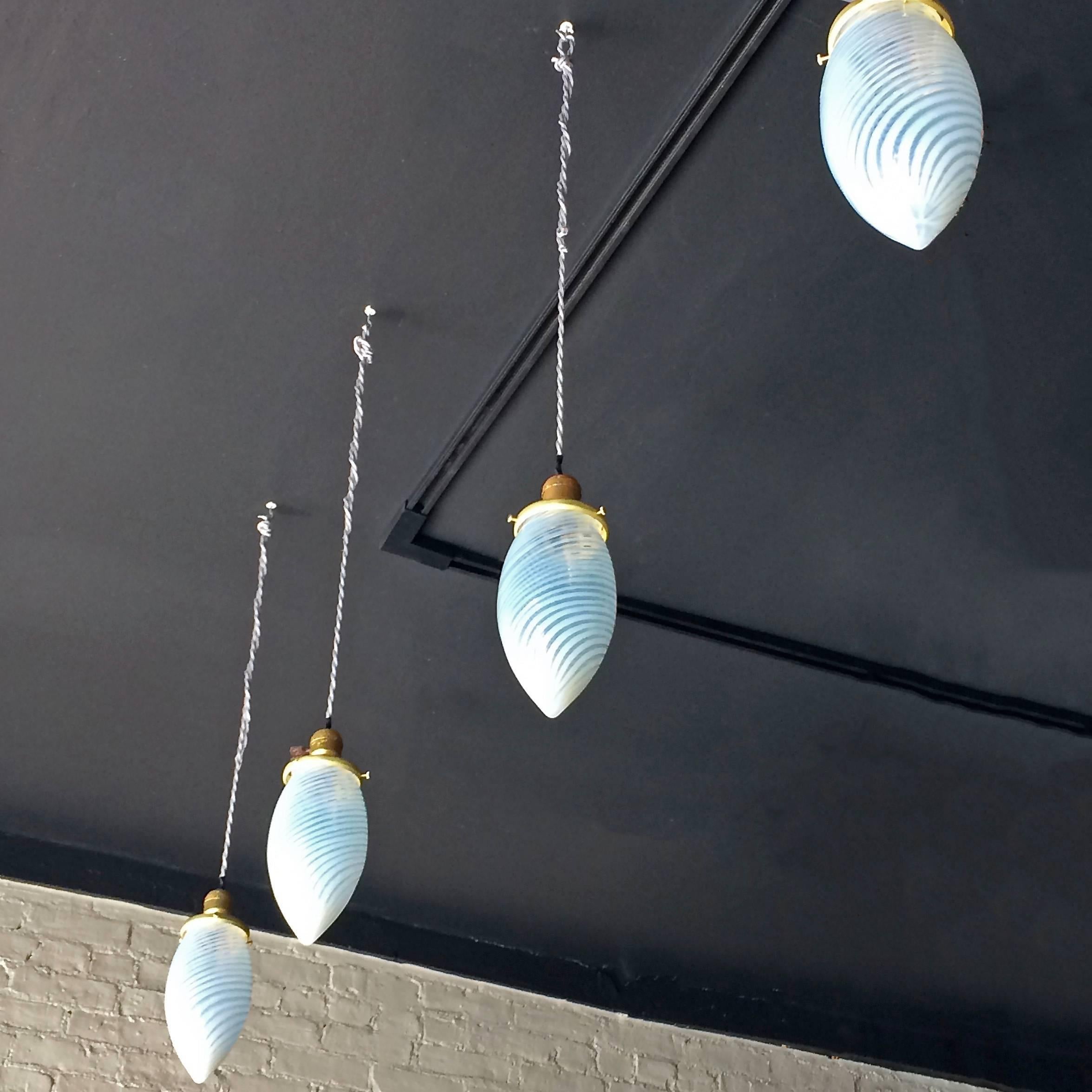 teardrop pendant lighting