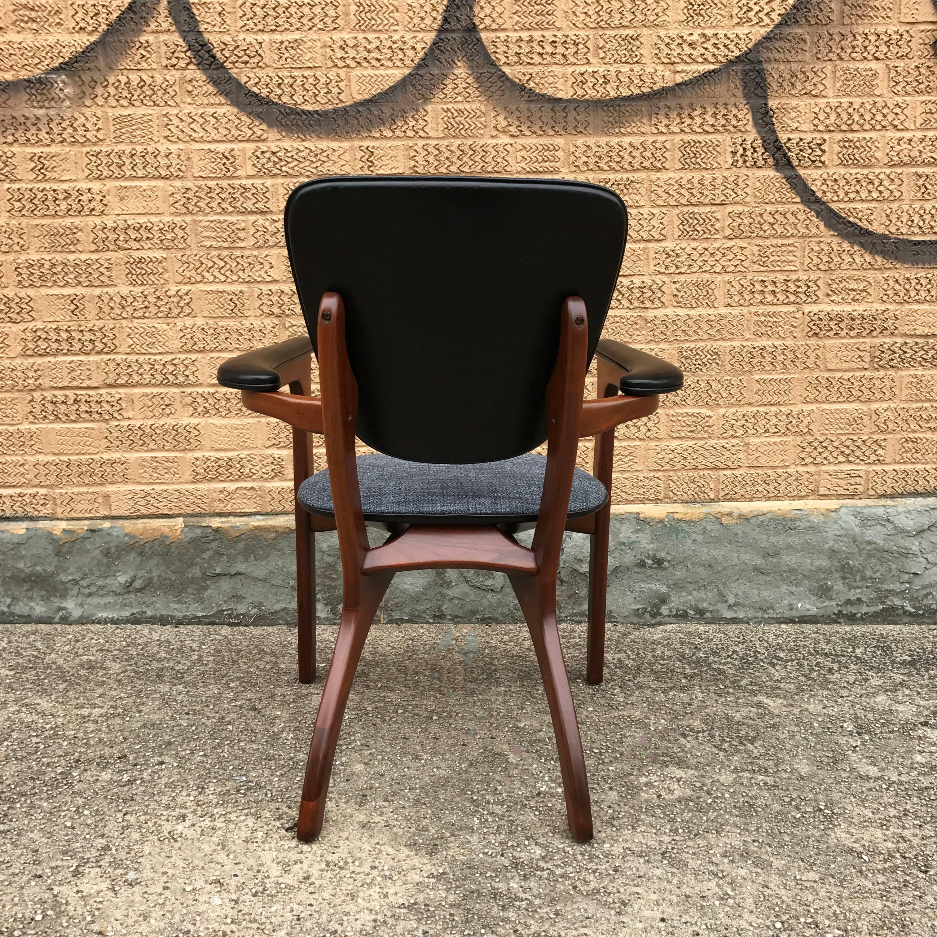 Mid-20th Century Sculptural Walnut Armchair by Adrian Pearsall For Sale