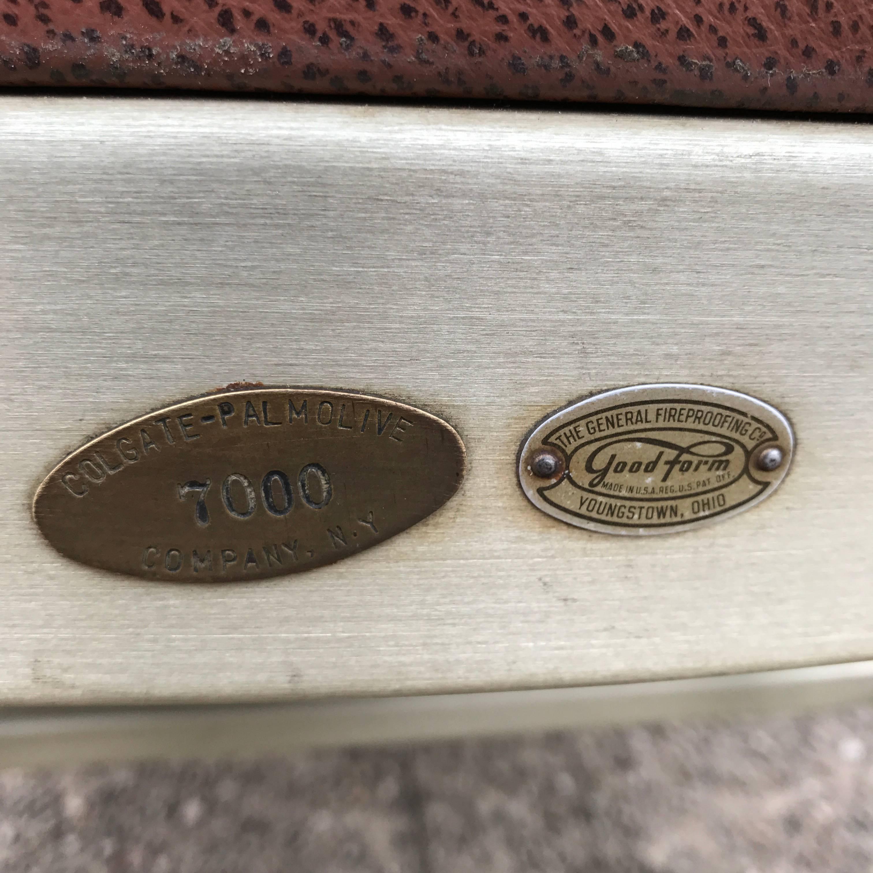 Sessel aus Leder und Aluminium aus der Jahrhundertmitte von GoodForm (Gebürstet) im Angebot