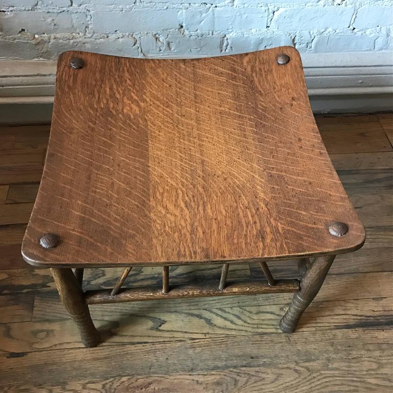 Carved Oak Arts and Crafts Egyptian Revival Thebes Stool im Angebot bei