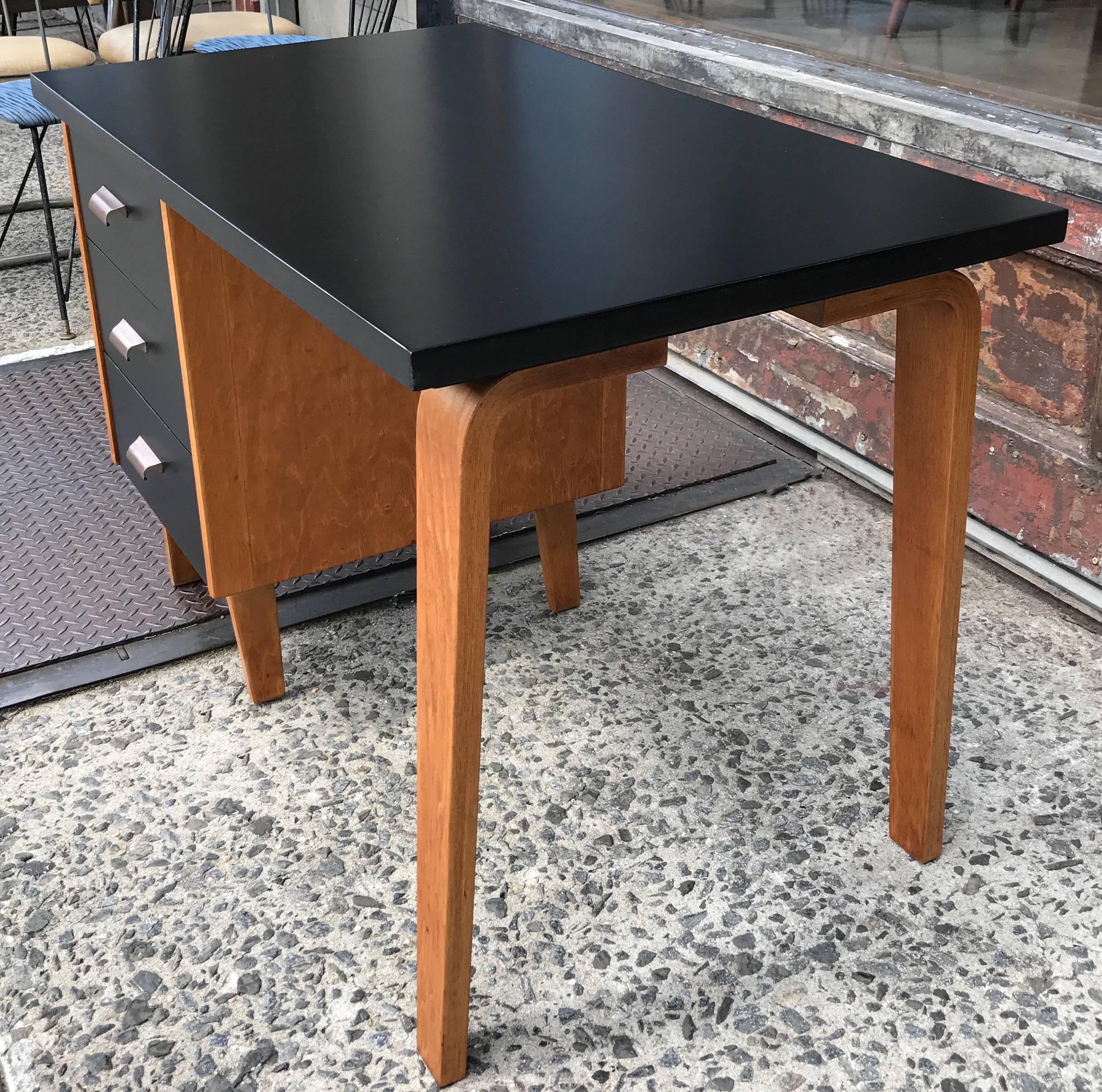Copper Mid-Century Modern Two-Tone Lacquered Clifford Pascoe Maple Bentwood Desk