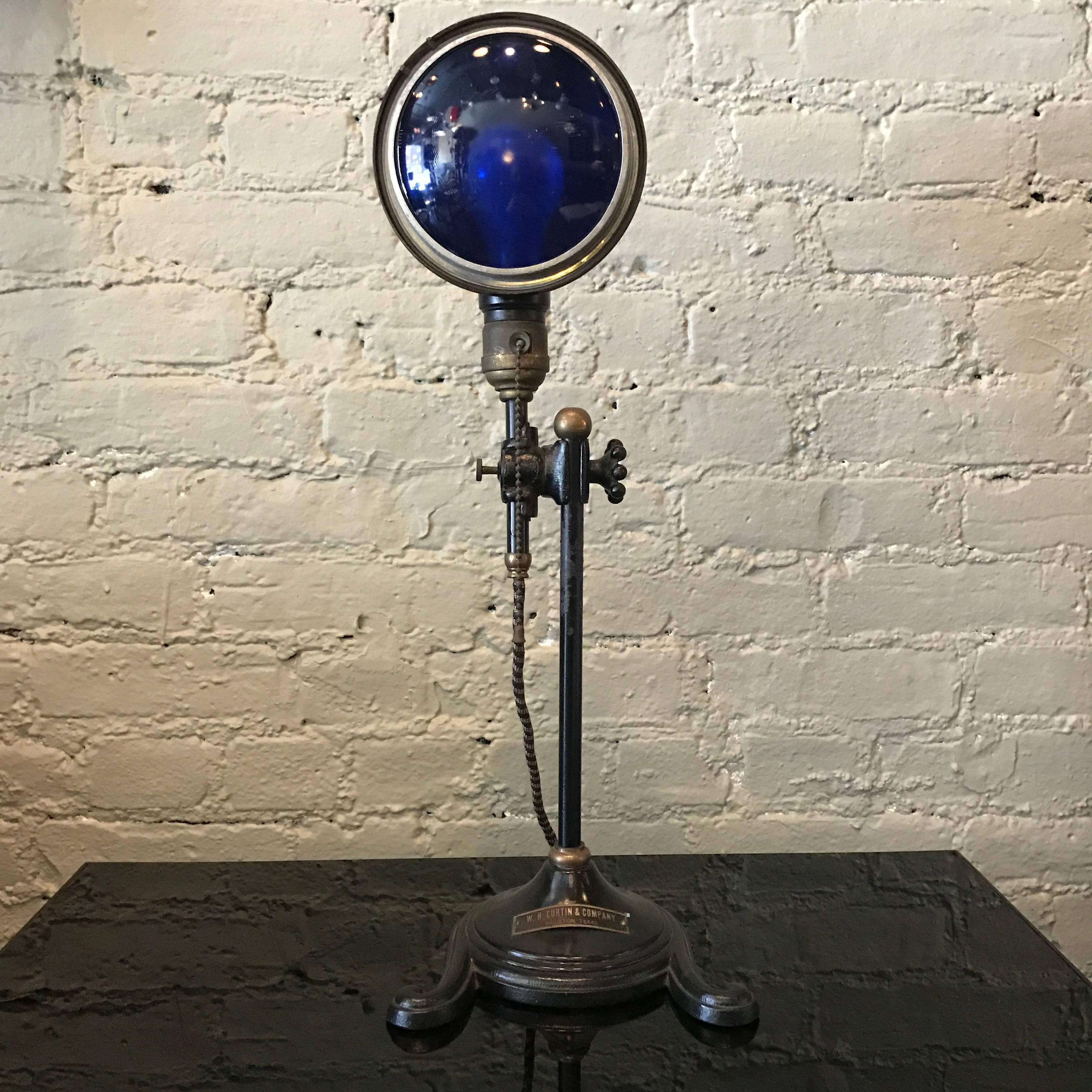 Early 20th Century Industrial Laboratory Culturing Lamp In Good Condition In Brooklyn, NY