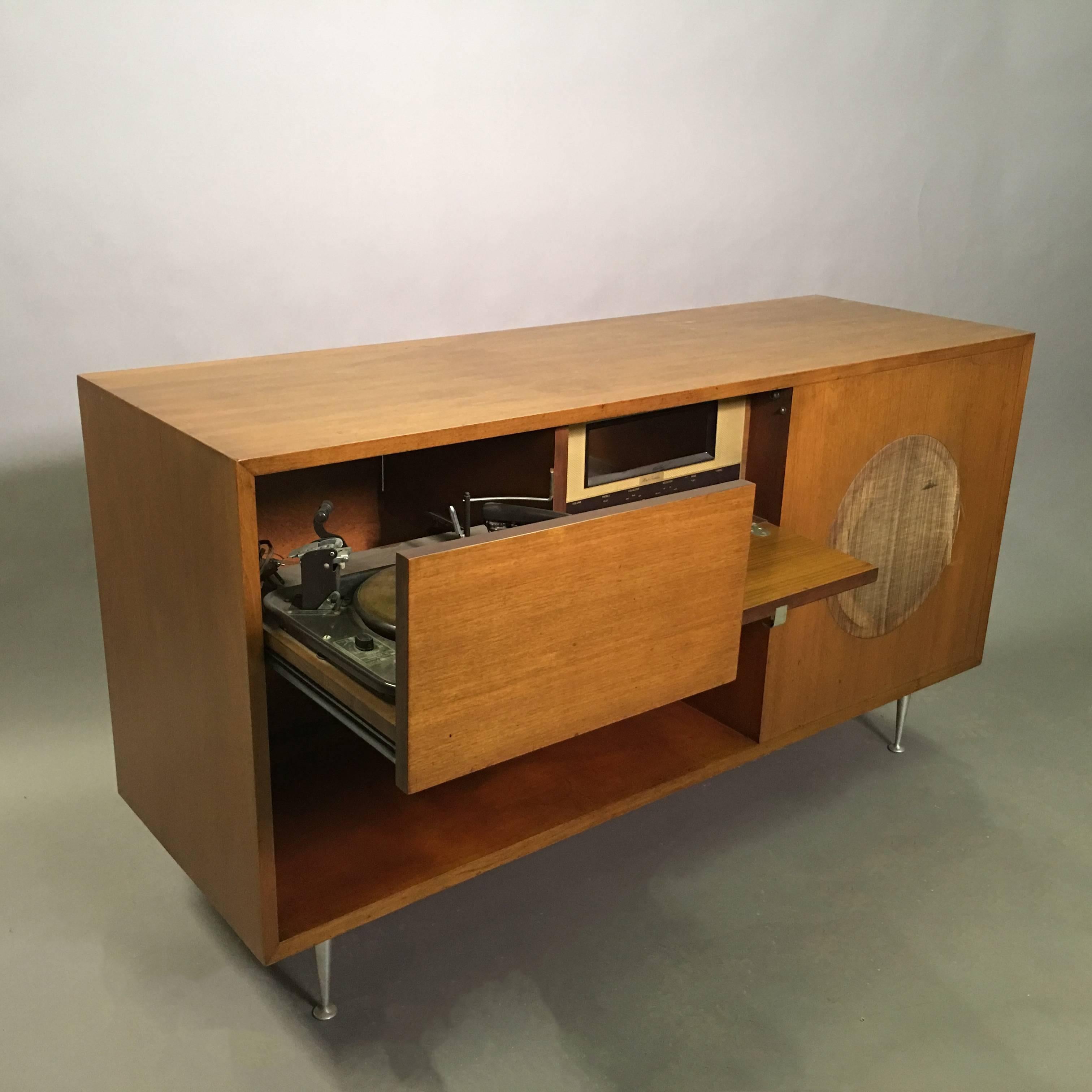 Américain George Nelson Primavera Stereo Cabinet Console pour Herman Miller