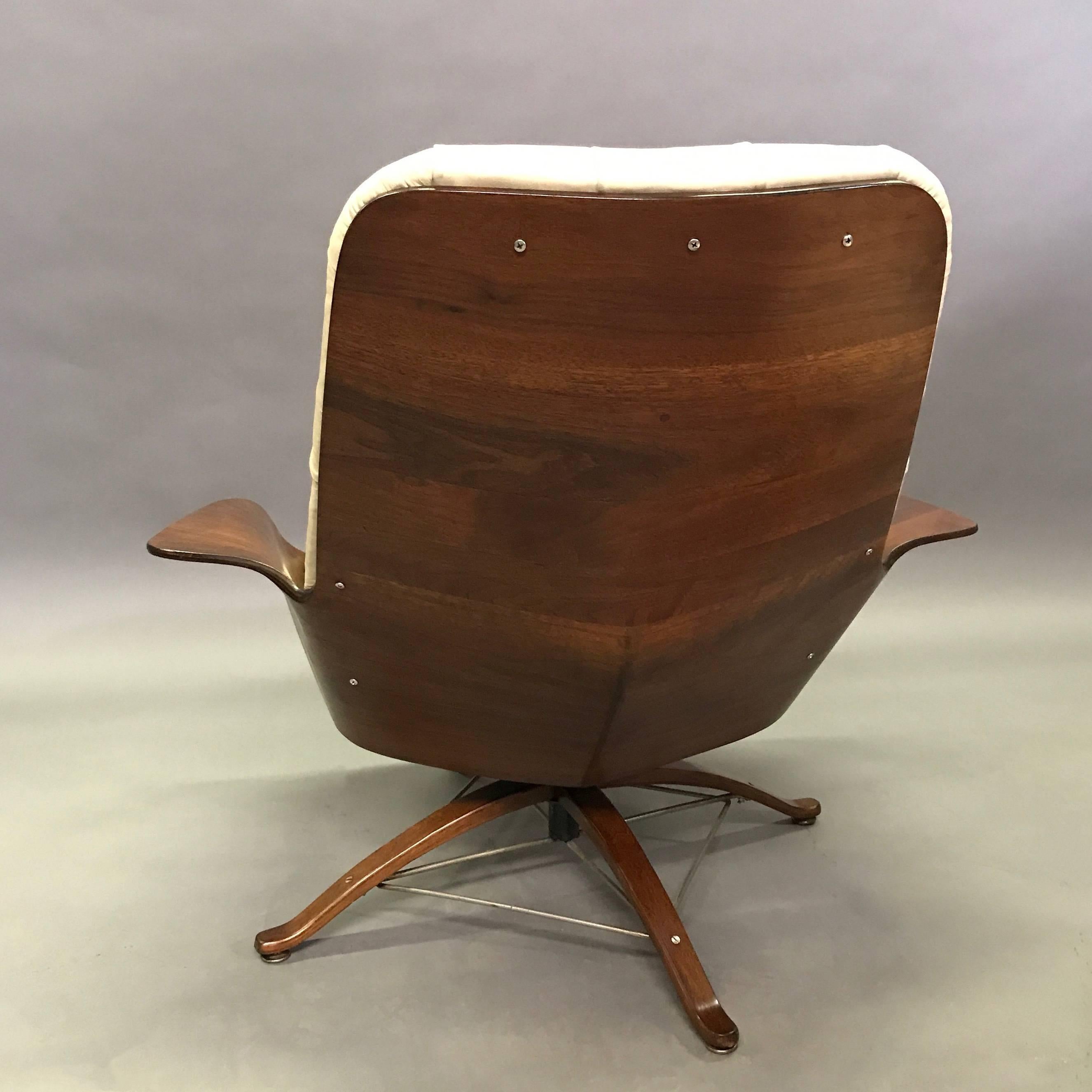 Mr. Chair Lounge Chair and Ottoman by George Mulhauser for Plycraft In Excellent Condition In Brooklyn, NY