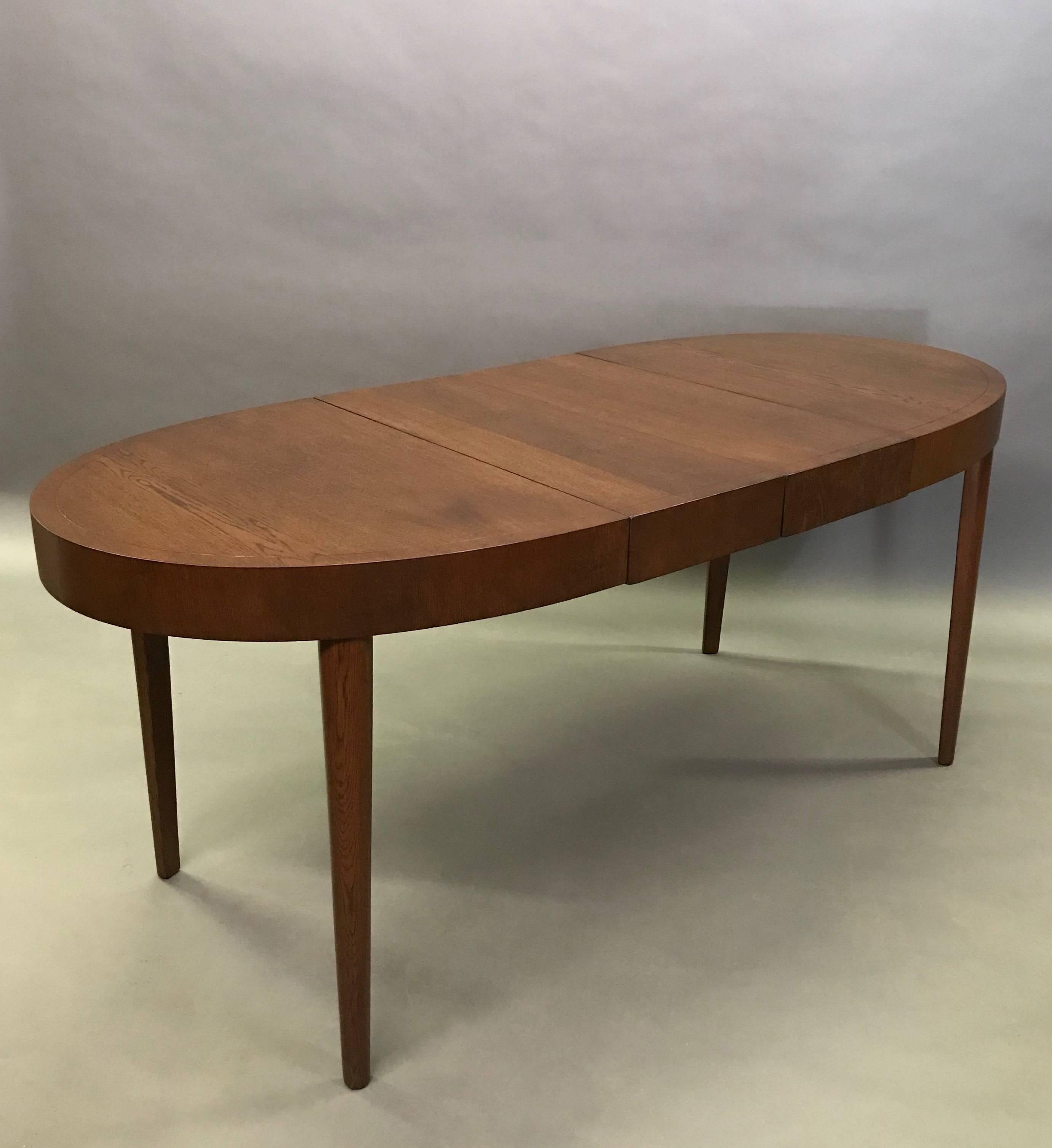 Mid-20th Century Mid Century Oval Oak Extension Dining Table