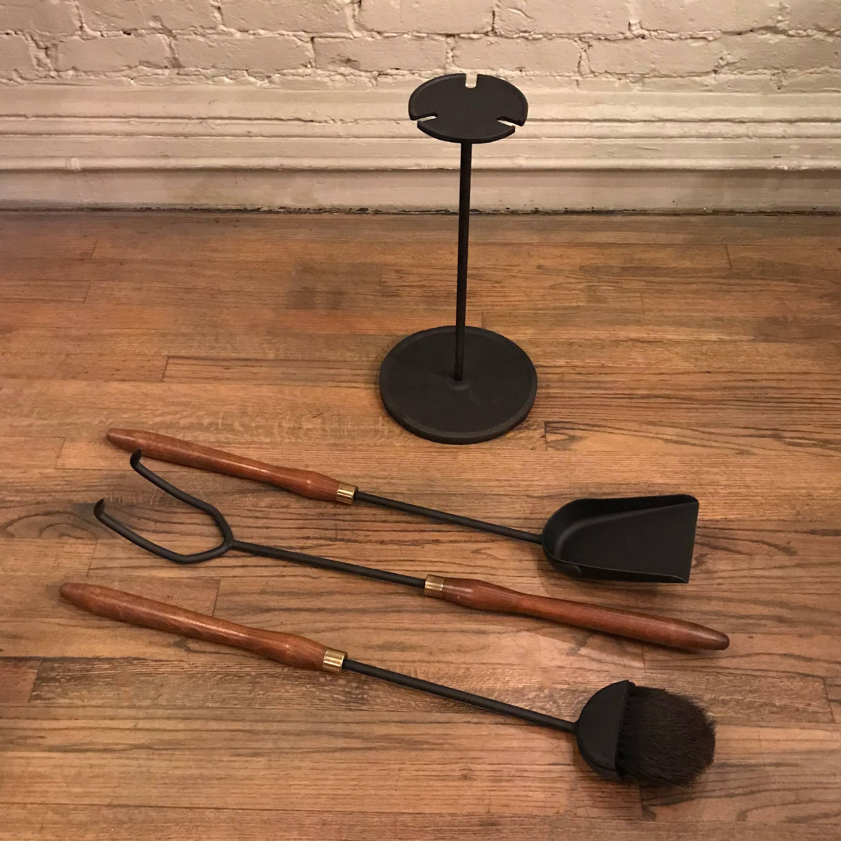 Mid-Century Modern Maple Brass Wrought Iron Fireplace Tools In Excellent Condition In Brooklyn, NY