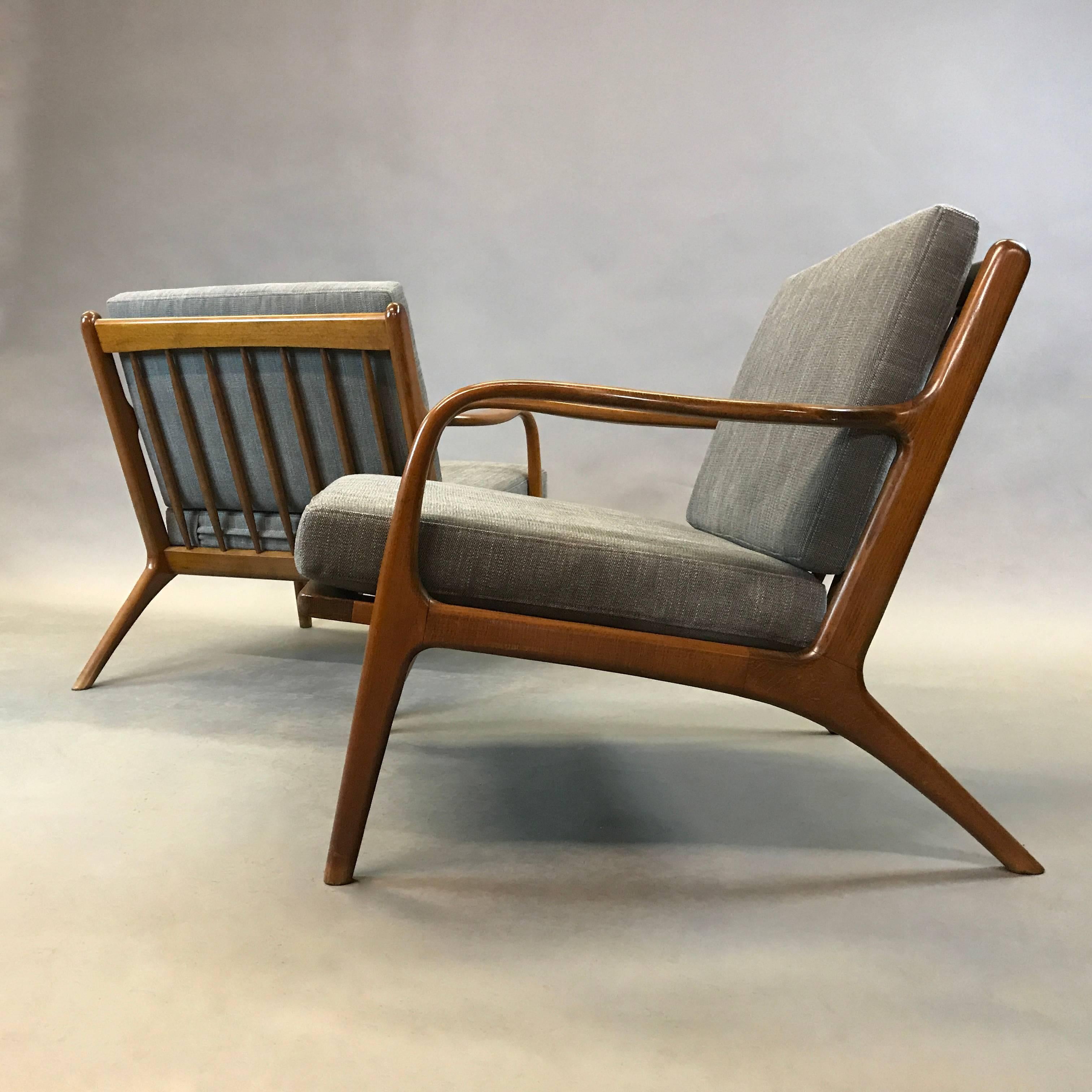 Mid-20th Century Pair of Adrian Pearsall for Craft Associate Maple Lounge Chairs Model 2315-c