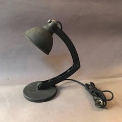 Lampe de bureau en acier peint à rétrécissement réglable articulé par Bausch & Lomb