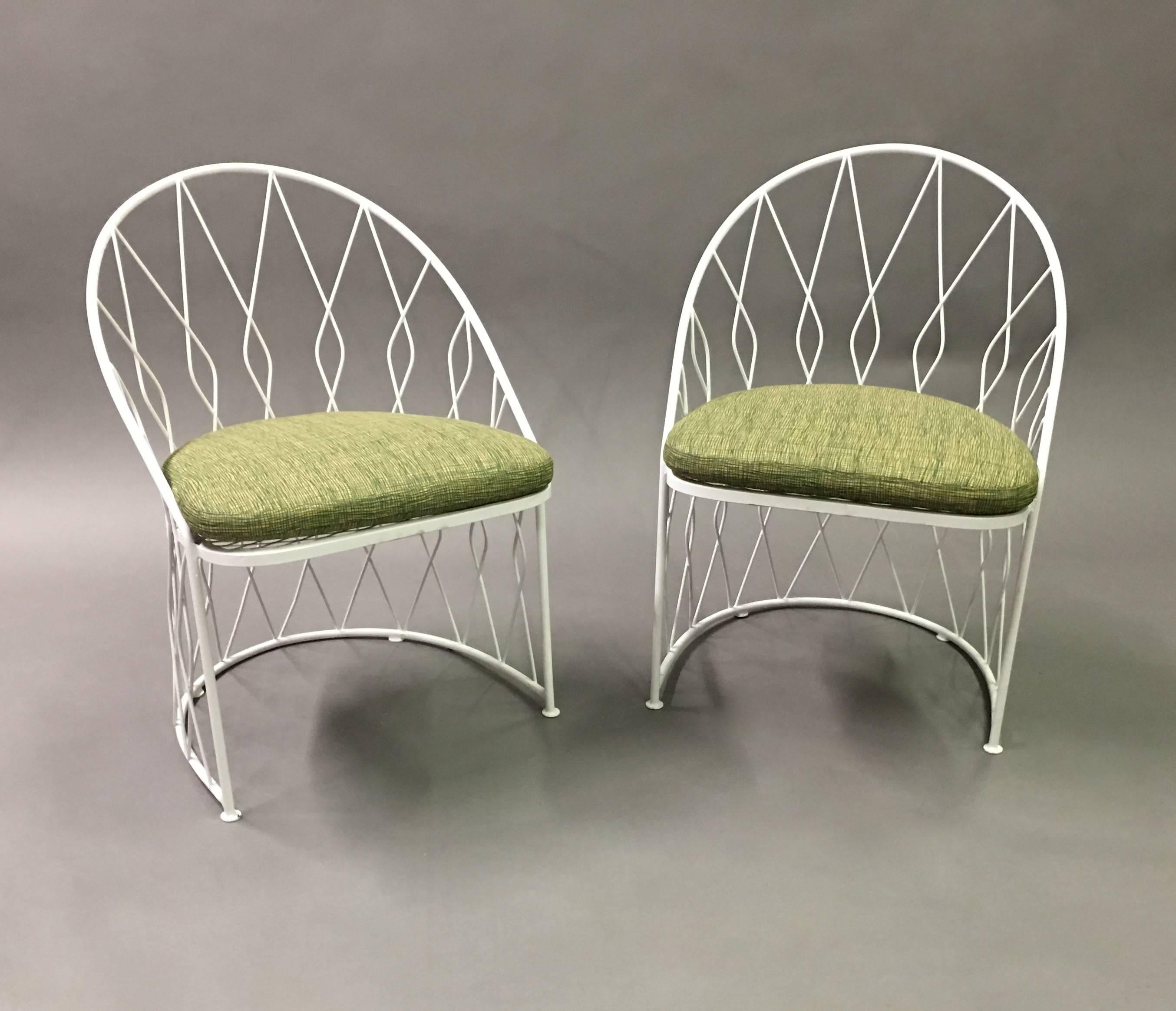 Mid-Century Modern Pair of Salterini Wrought Iron Outdoor Patio Garden Chairs 