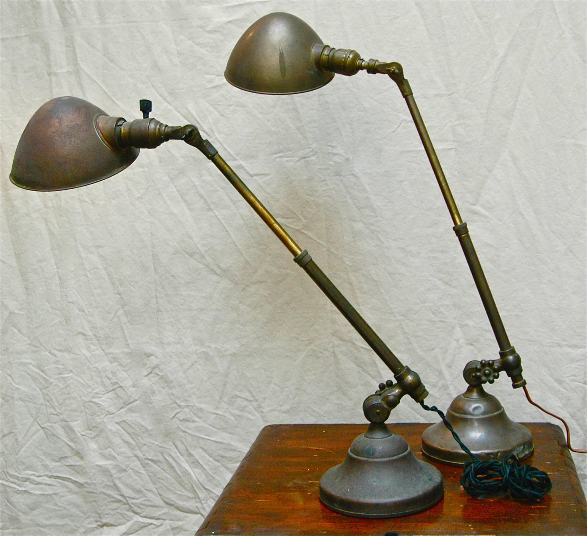 Industrial O.C. White Telescopic Arm Task Lamps
