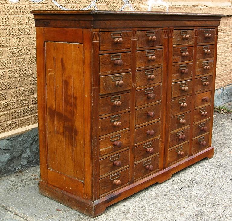 Antique Industrial Oak Apothecary Medicine Cabinet Bei 1stdibs