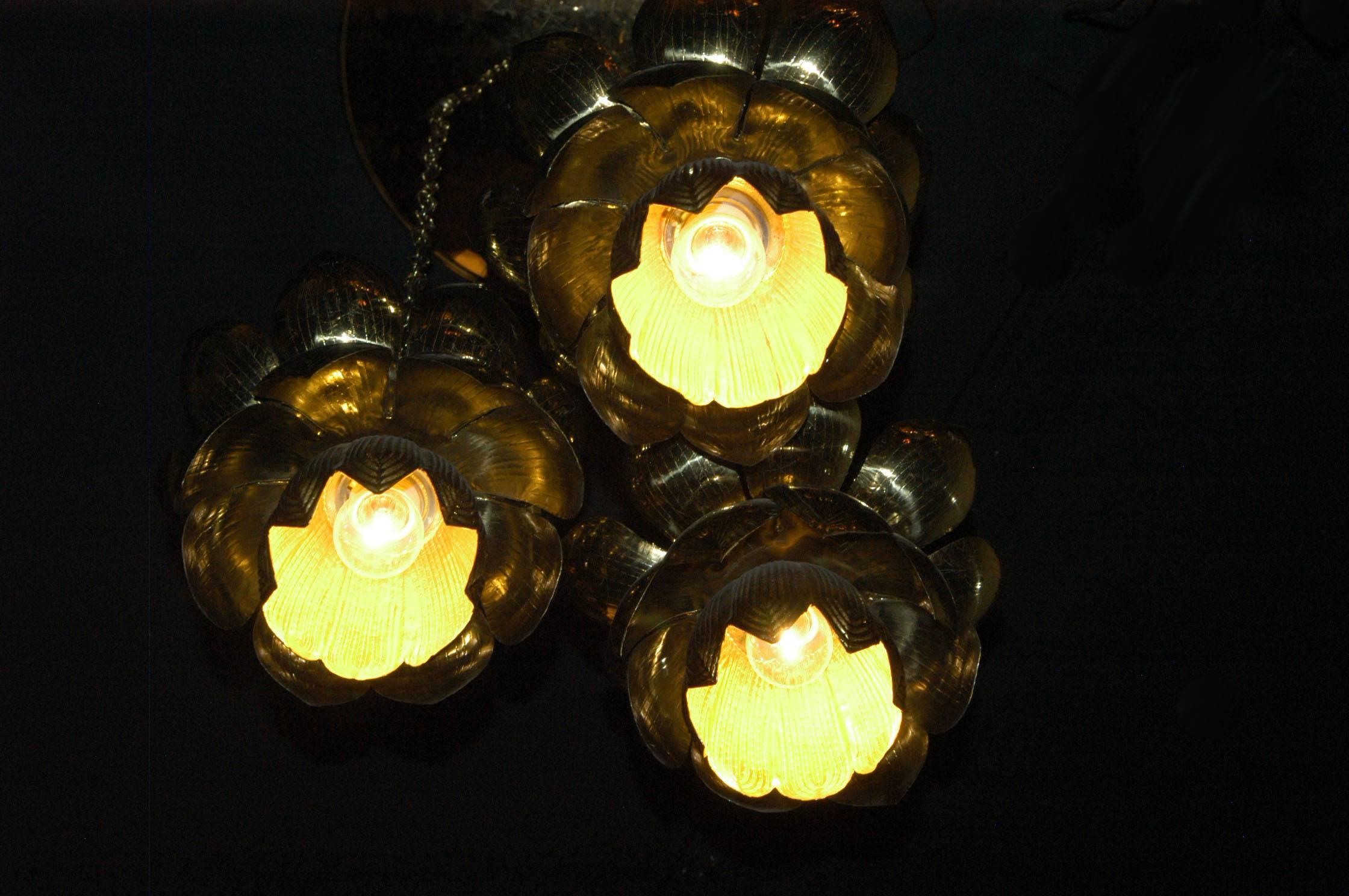 Feldman Lighting Co. Mid-Century Lotus Pendant Chandelier In Good Condition In Brooklyn, NY