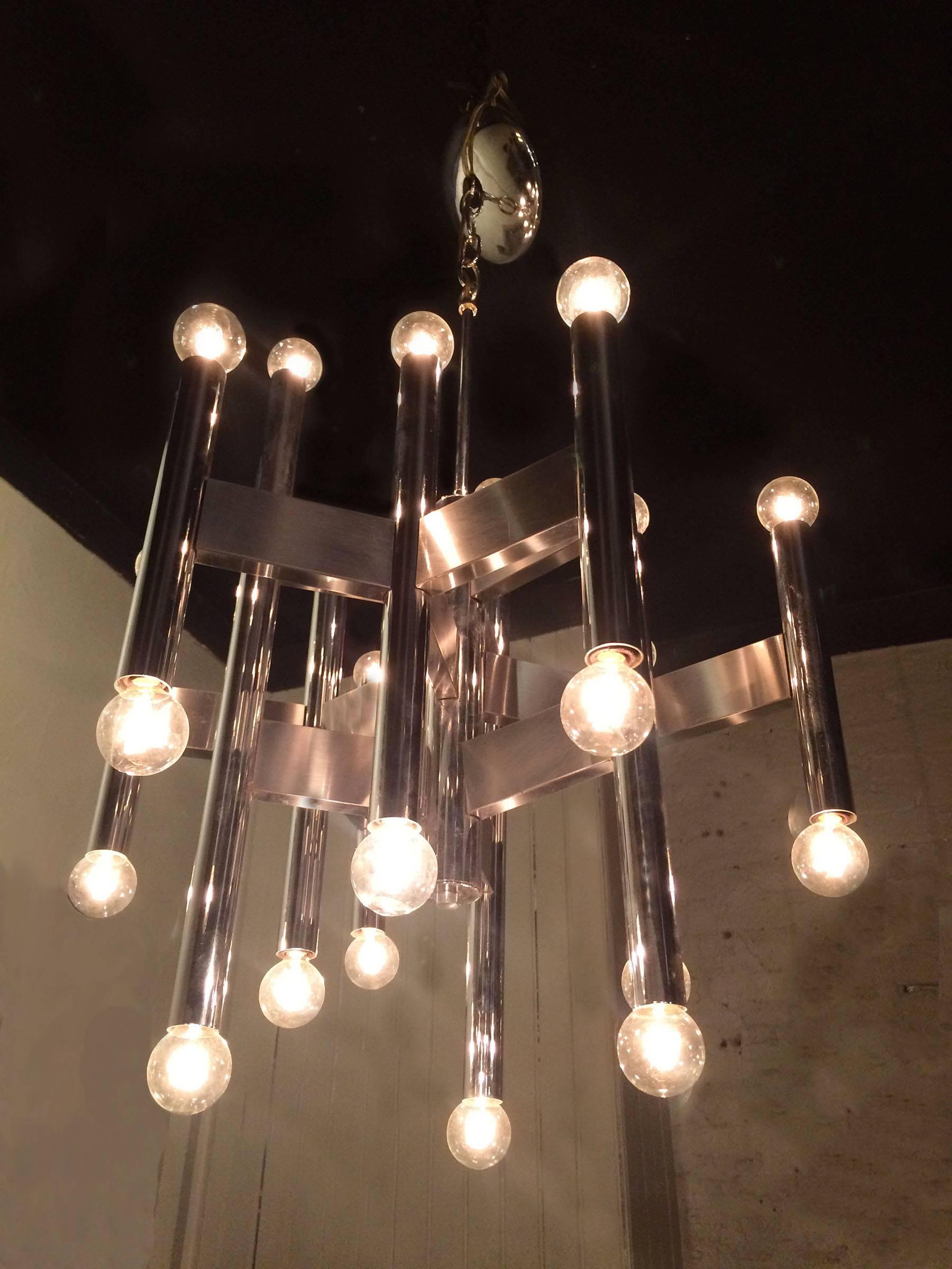 Chrome Modernist Chandelier Attributed to Sciolari In Excellent Condition In Brooklyn, NY