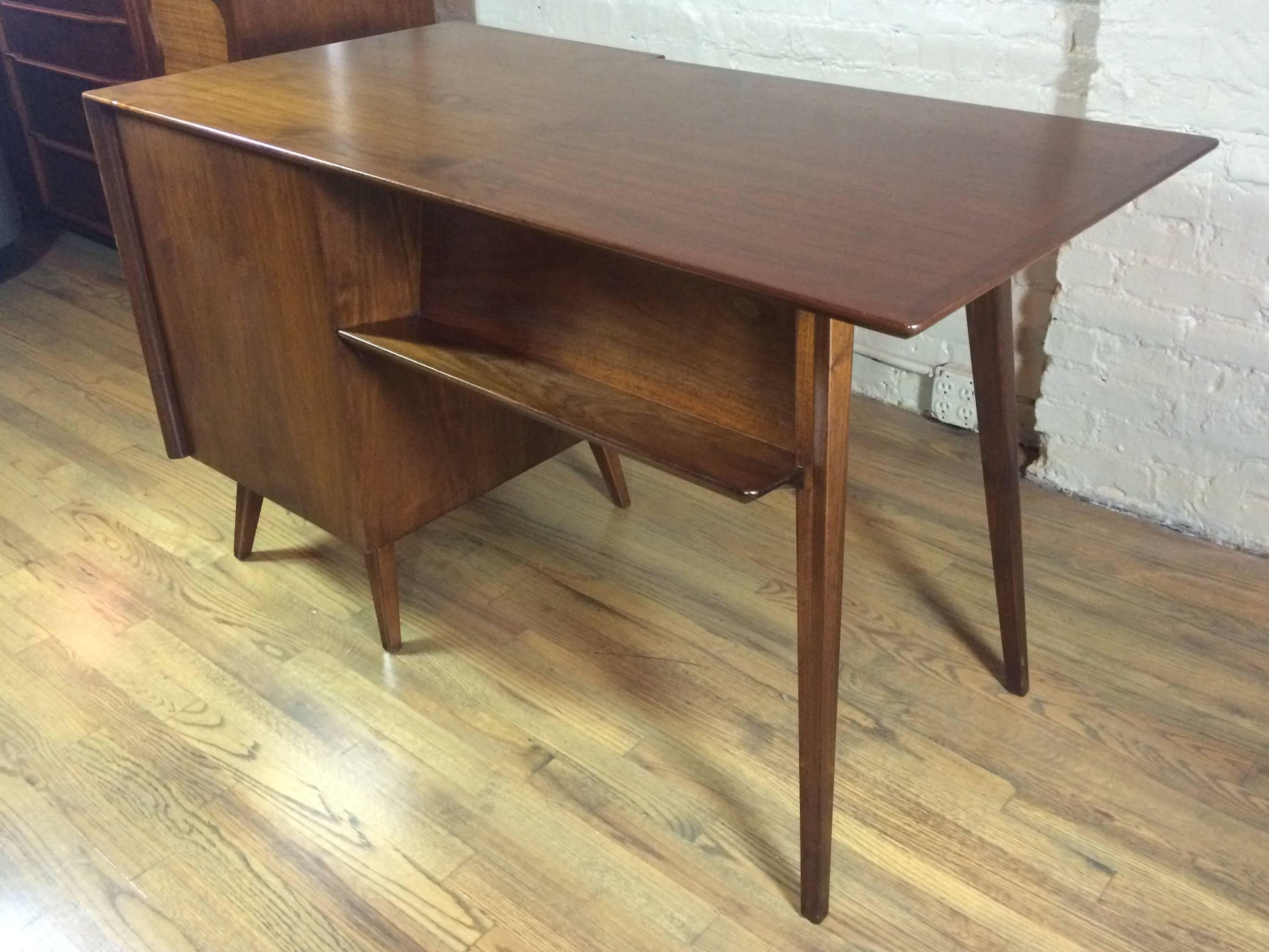 American Mid-Century Modern Walnut Single Pedestal Desk