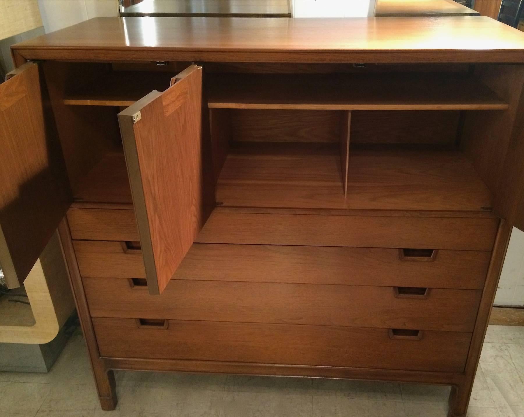Mid-Century Modern Highboy Dresser by John Stuart for Janus Collection In Excellent Condition In Brooklyn, NY