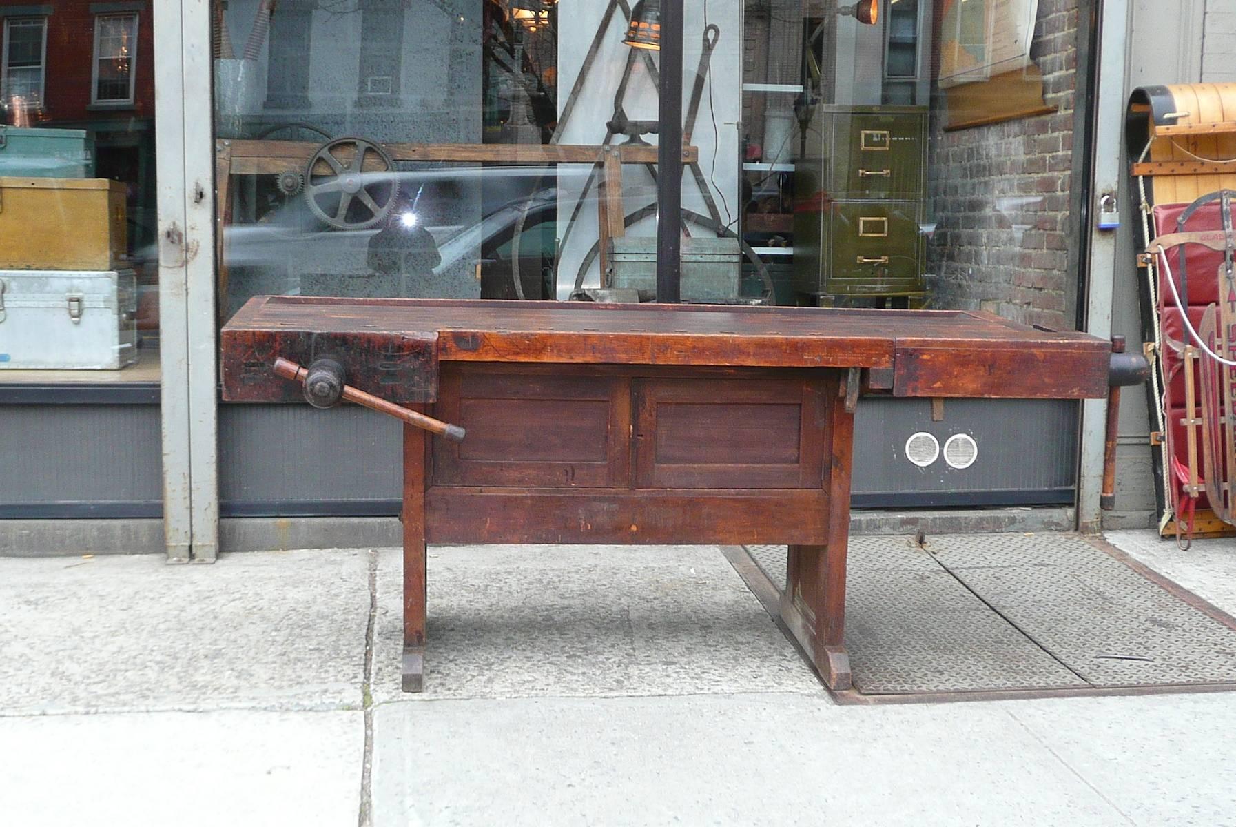 hammacher schlemmer workbench