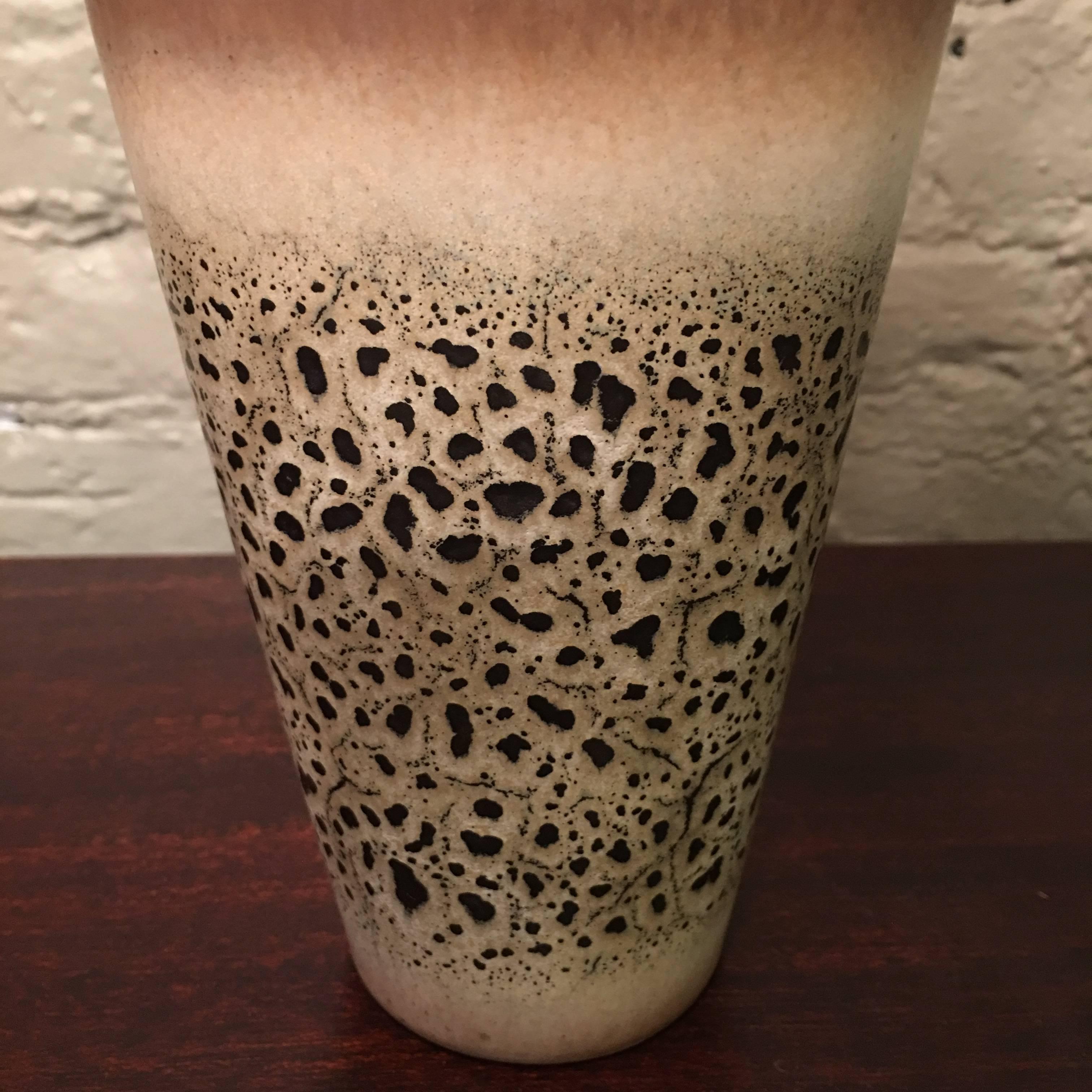 Mid-Century Modern Lava Glaze Art Pottery Vase In Excellent Condition In Brooklyn, NY