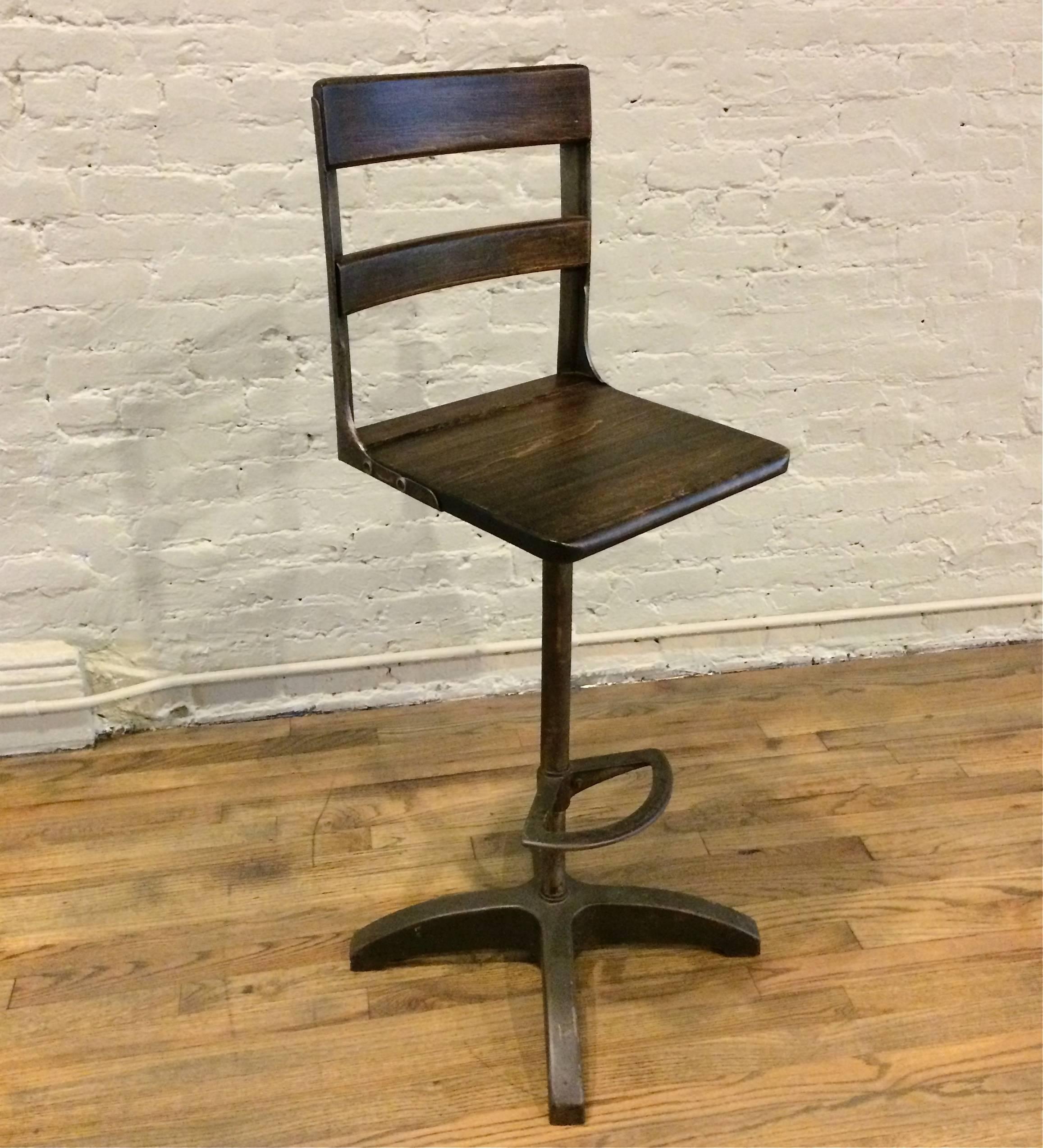 Tall, brushed steel, drafting stool with pedestal base, footrest and maple seat and back is assembled by city foundry for our CF Signature Line in Brooklyn, NY.

Measures: 15
