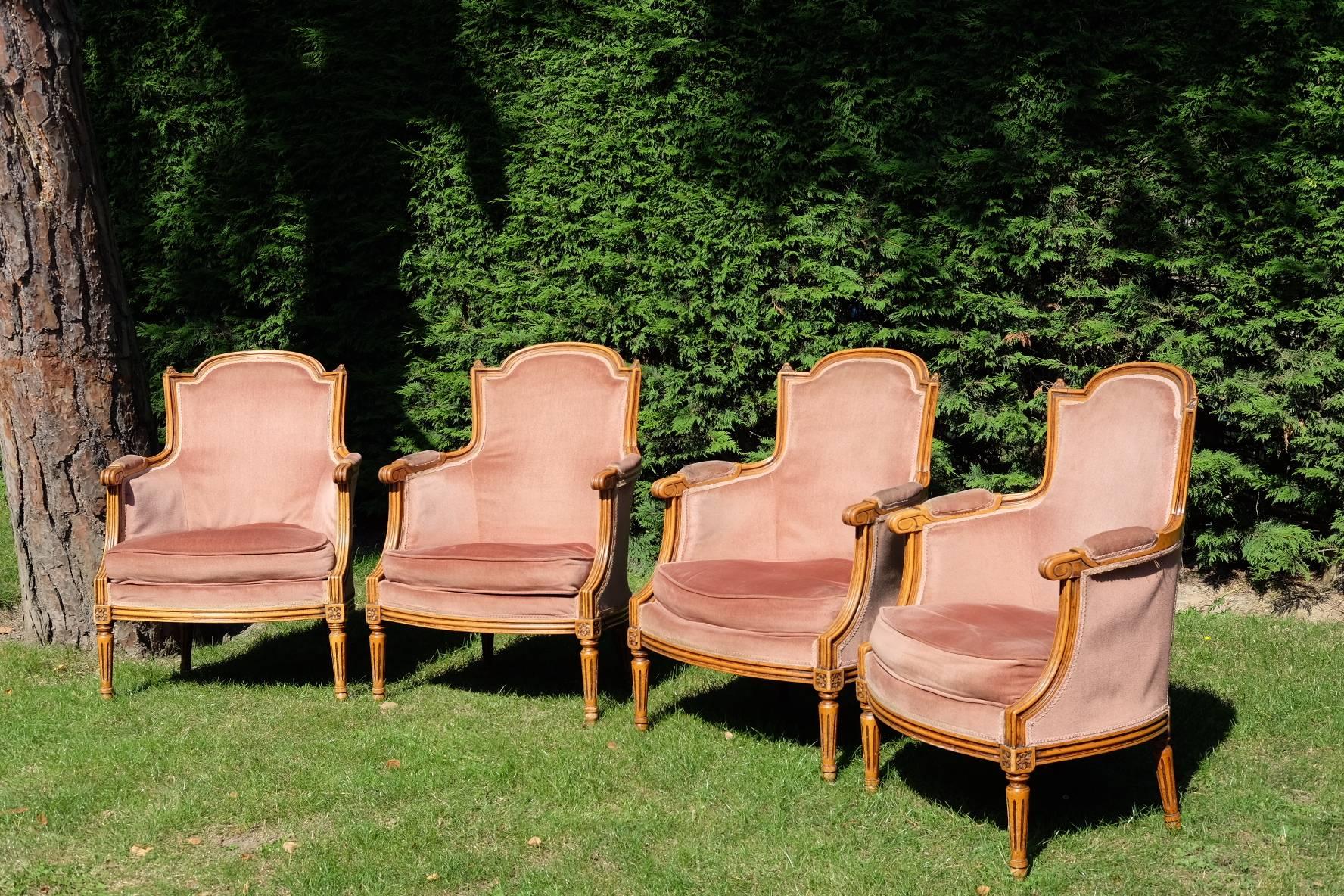 French Bergeres, Rare Suite of Four Identical 3
