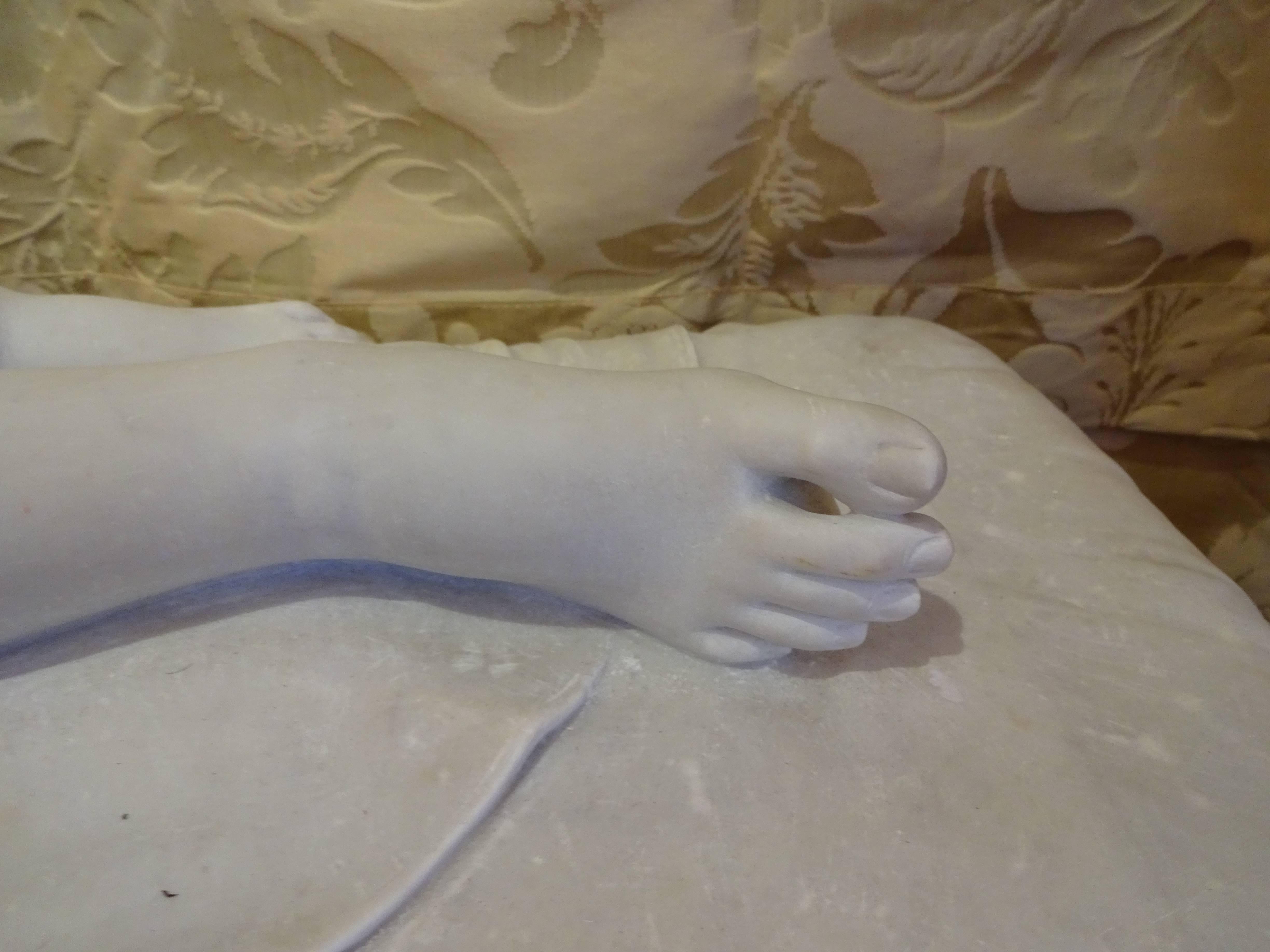 Pauline Borghese Marble Sculpture In Excellent Condition For Sale In Palm Beach, FL