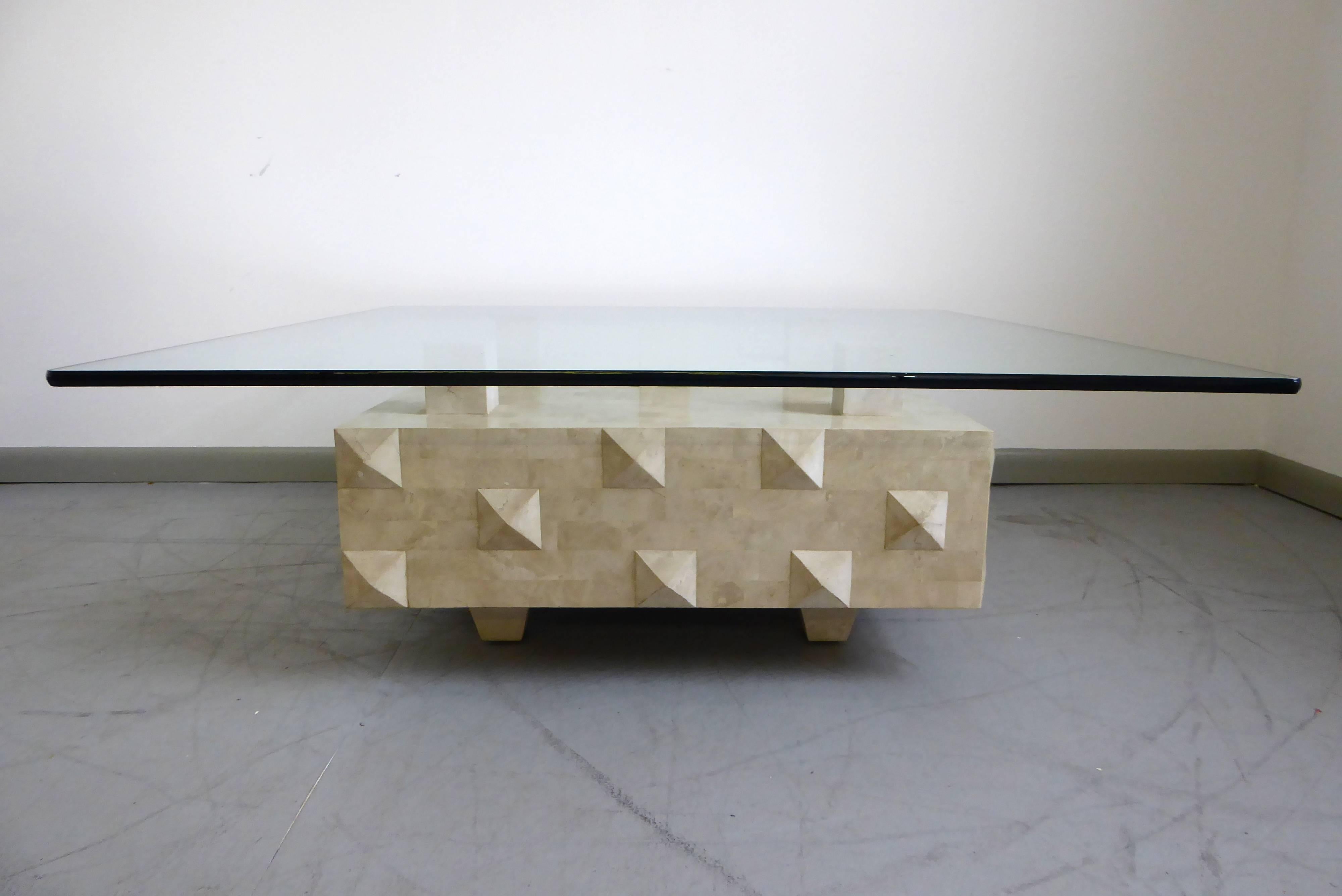 Outstanding Tessellated Stone Geometric Cocktail Table by Oggetti In Excellent Condition In Southampton, NJ