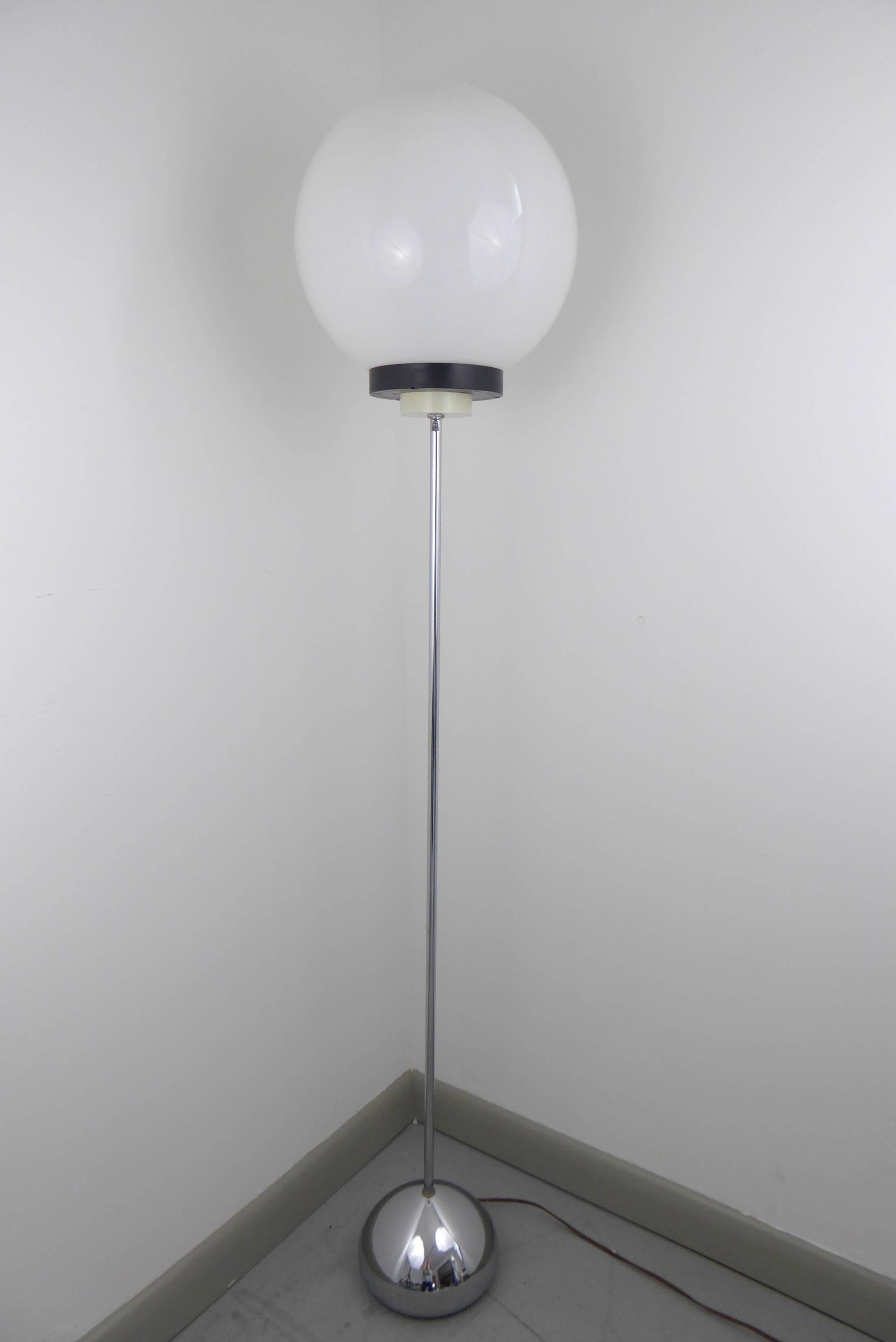 Mid-Century Modern Robert Sonneman Chrome Floor Lamp, 1960s