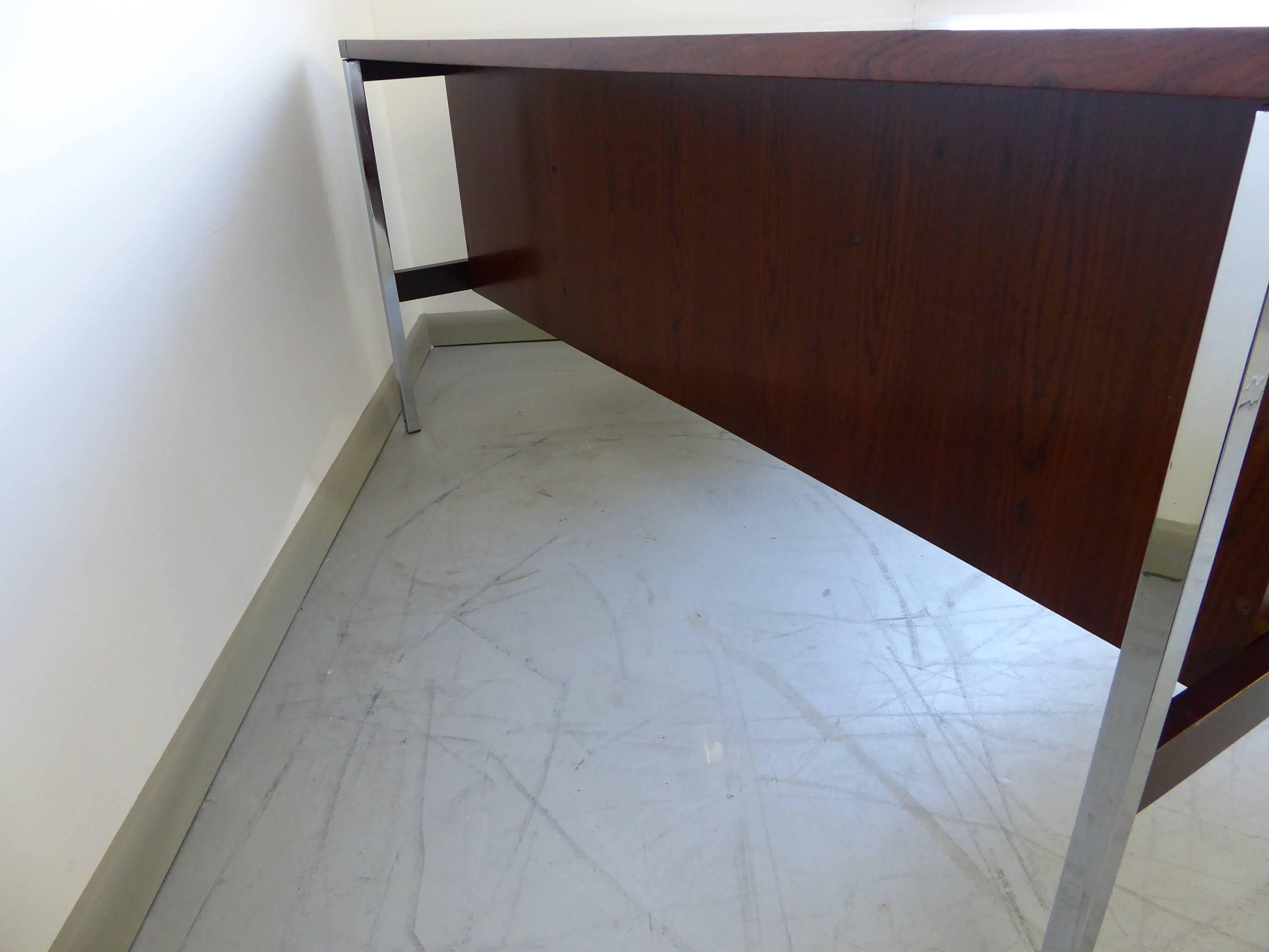 Rare Brazilian Rosewood and Steel Desk by Moveis Cimo, 1960s 3