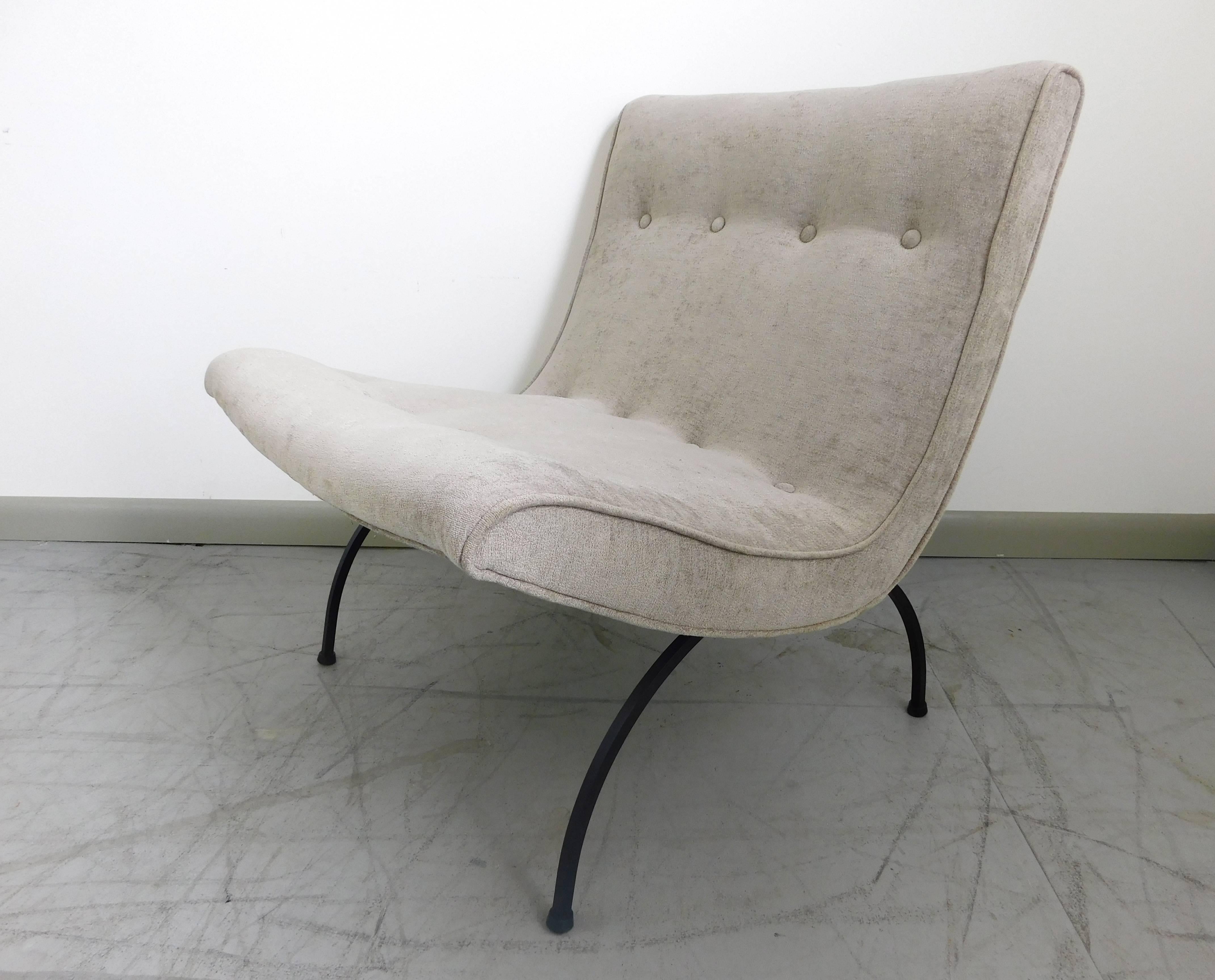 Mid-Century Modern scoop chair attributed to Milo Baughman. Freshly reupholstered in a lustrous oatmeal chenille, resting on iron legs.