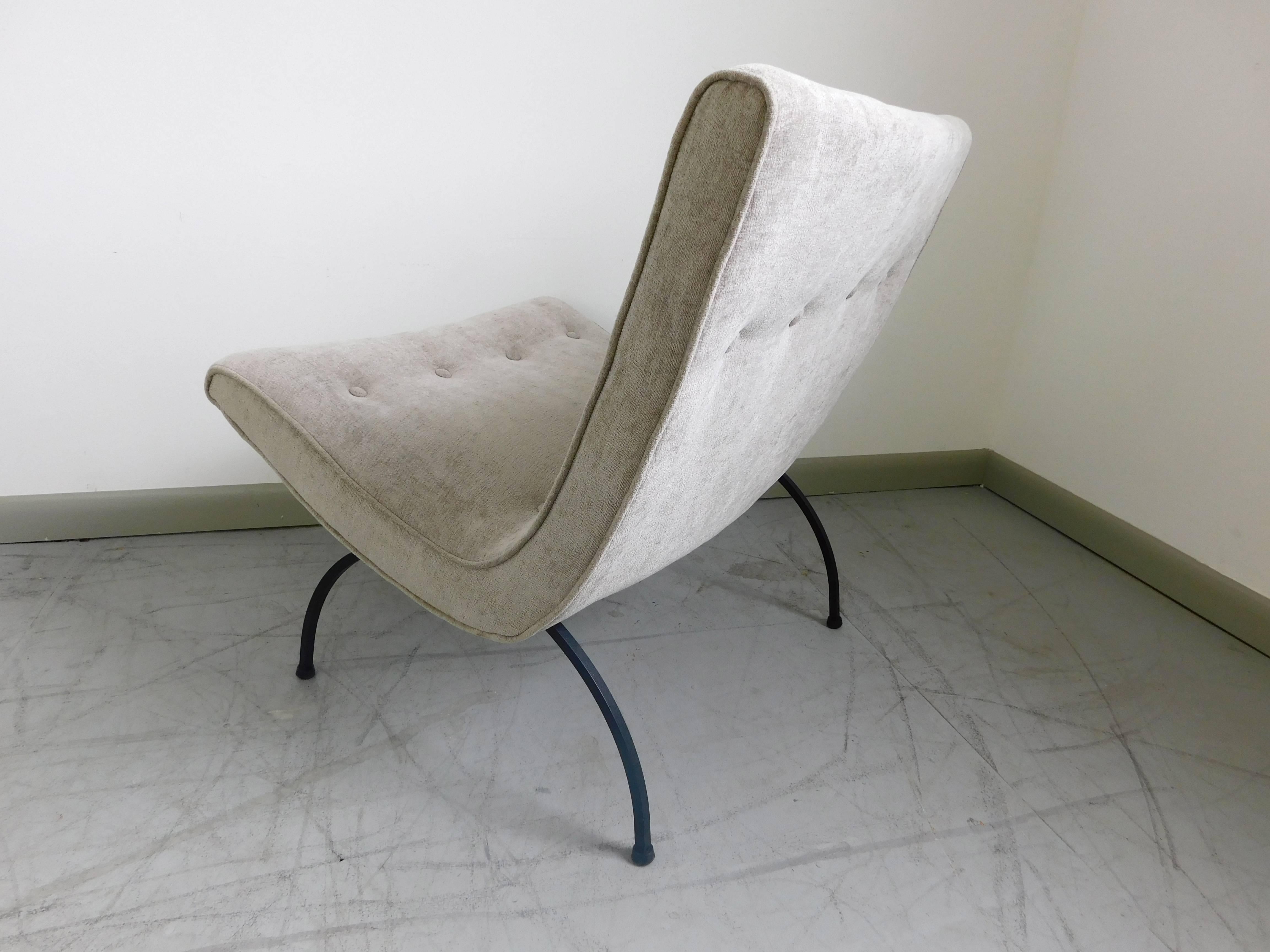 Milo Baughman Scoop Lounge Chair In Excellent Condition In Southampton, NJ