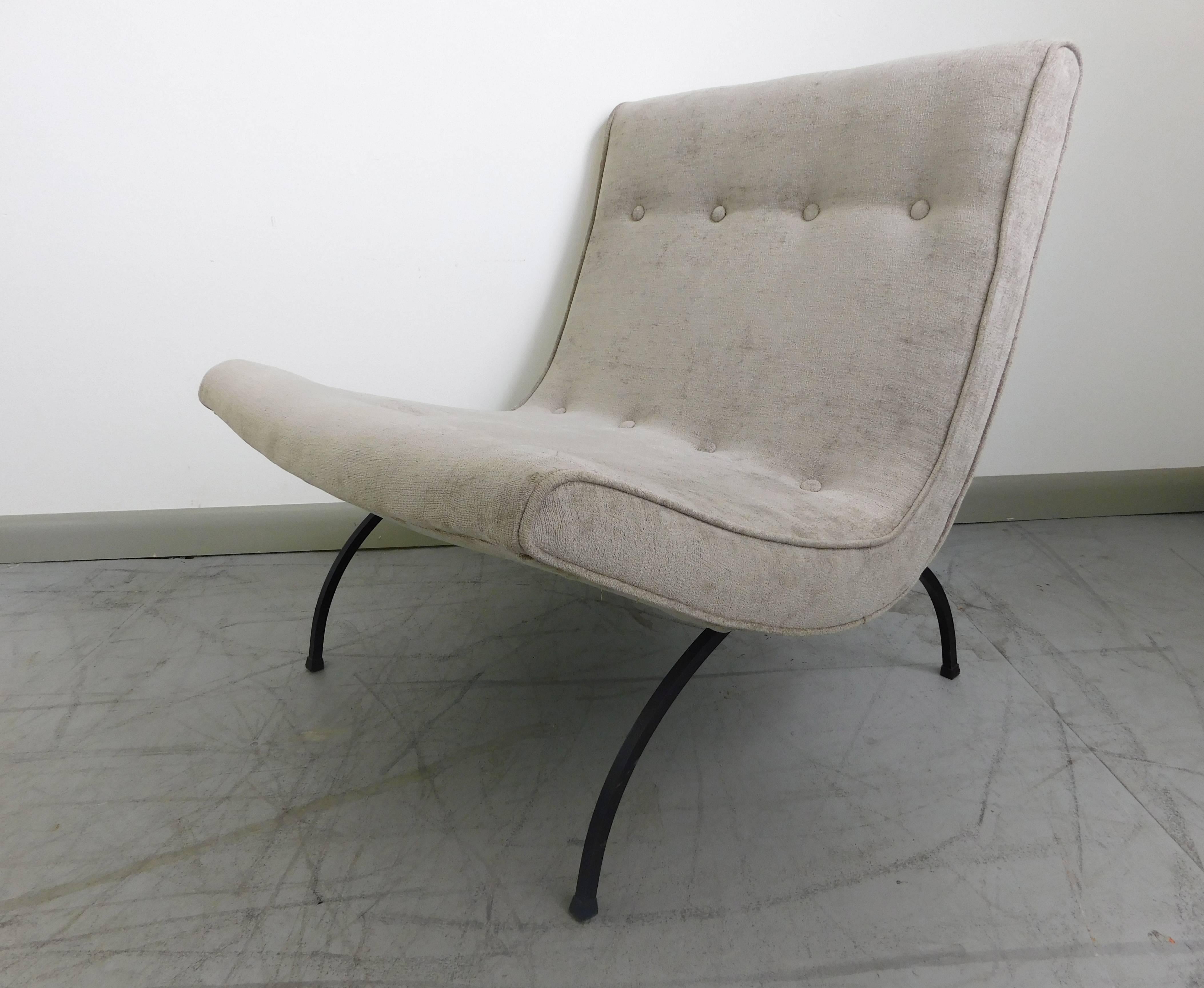 Mid-Century Modern scoop chair attributed to Milo Baughman. Freshly reupholstered in a lustrous oatmeal chenille, resting on iron legs.