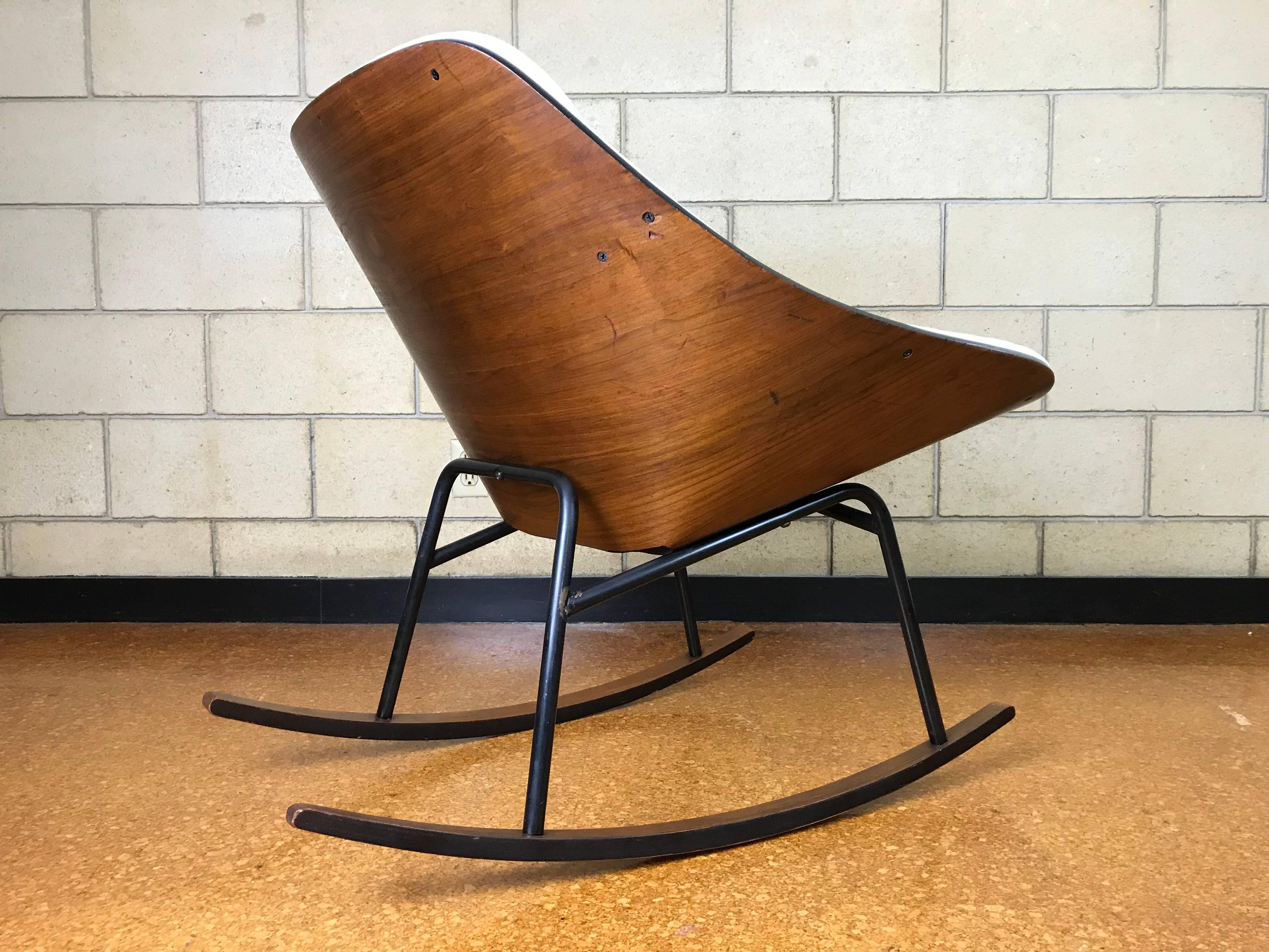 Mid-Century Modern Rare Rocking Chair Rocker by George Mulhauser for Plycraft 