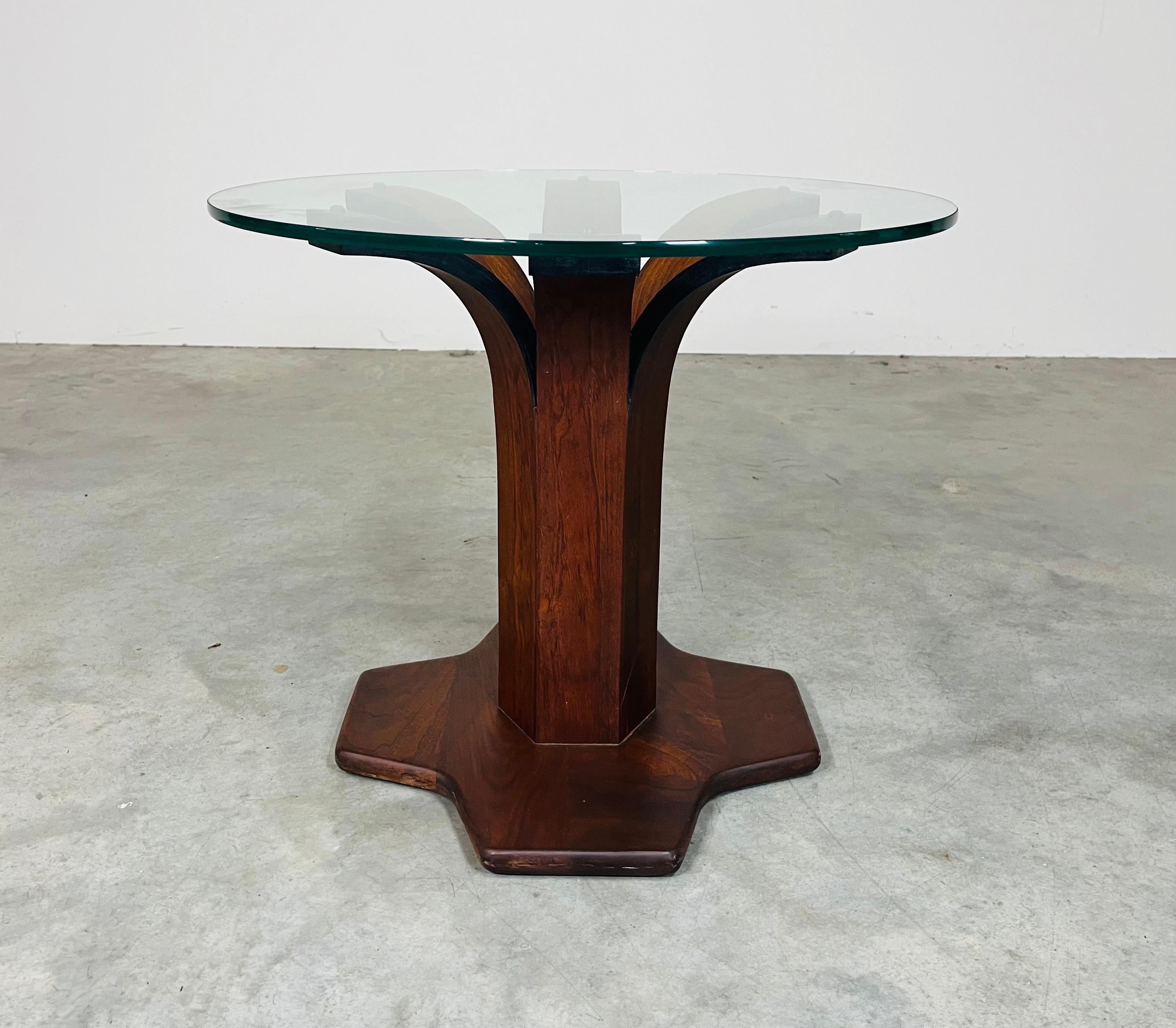 Mid-Century Beistelltisch aus Bugholz und Nussbaumholz von Kohler, 1960er Jahre (amerikanisch) im Angebot