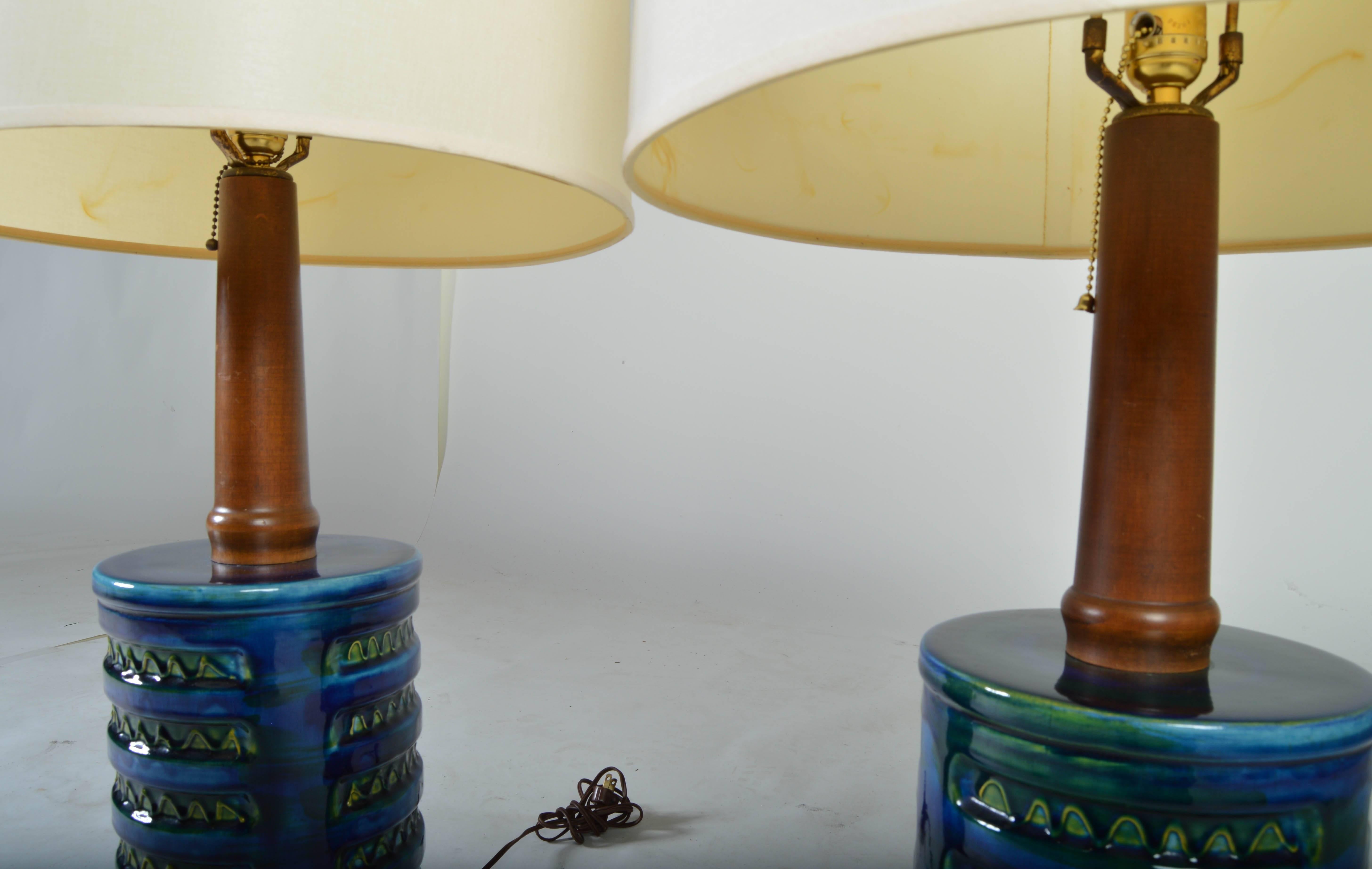 Mid-Century Modern Stunning Pair of Mid-Century Drip Glaze Porcelain Table Lamps, circa 1960