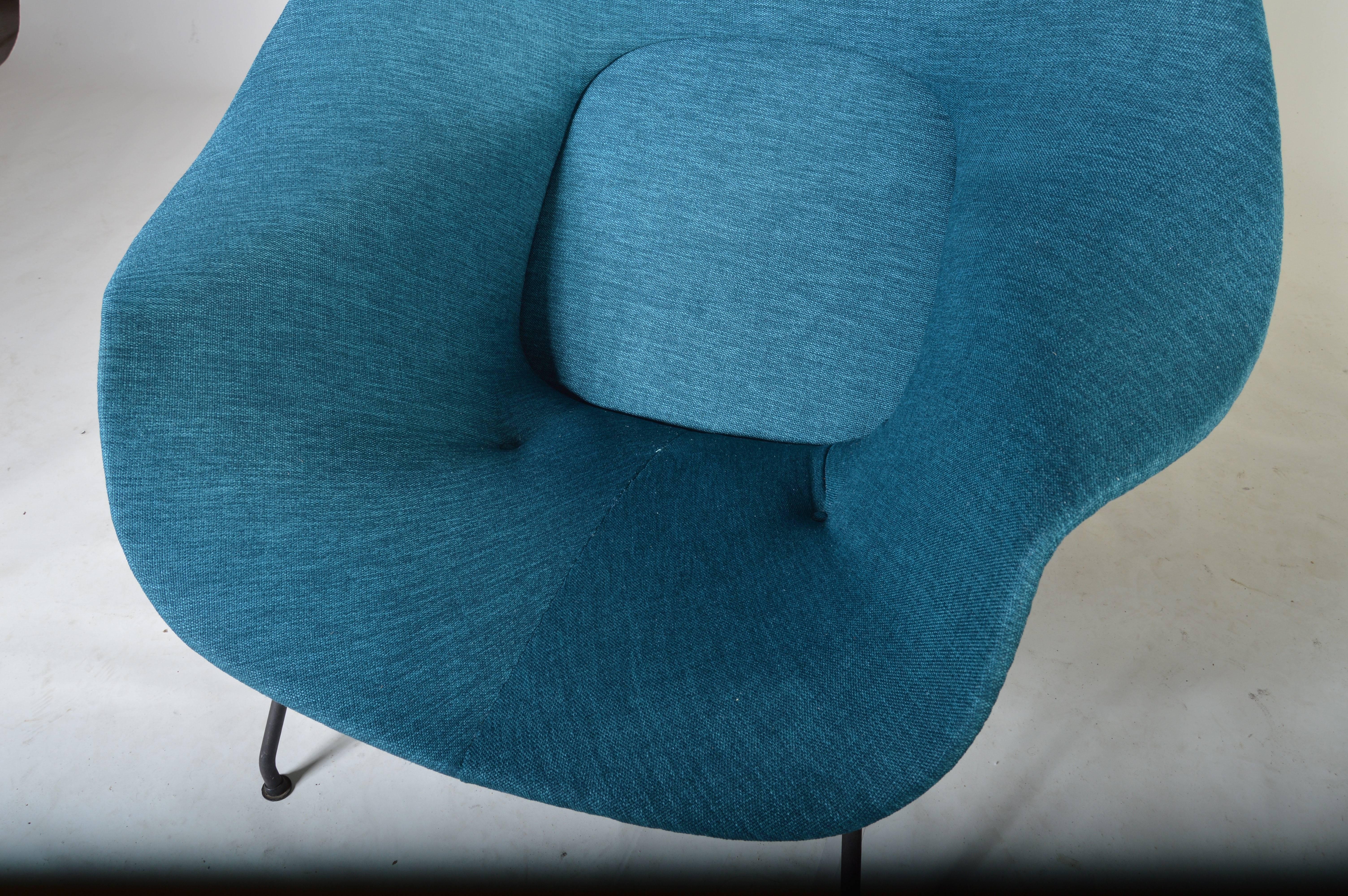 blue womb chair