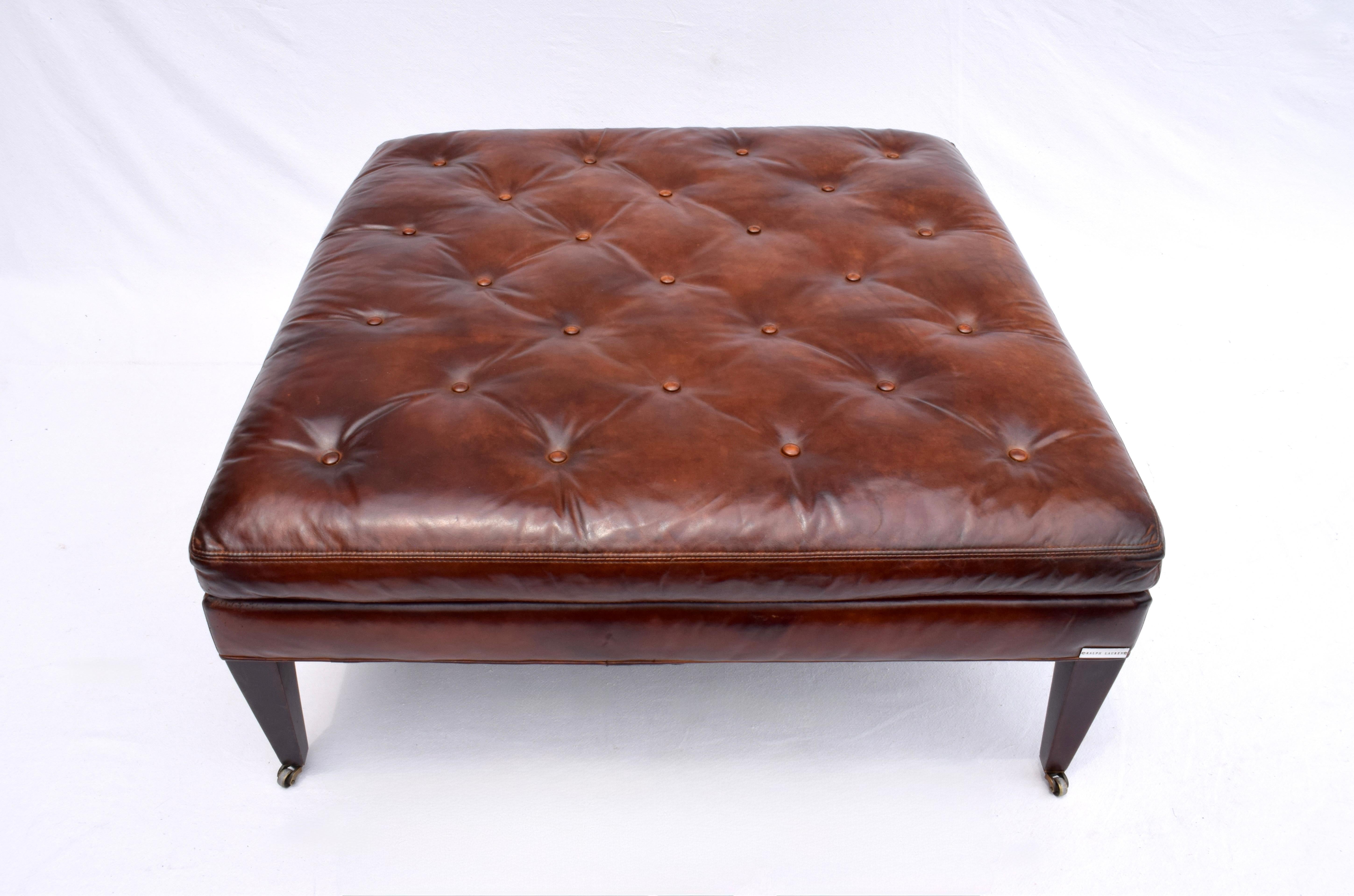 Fine XX secolo Pouf da cocktail in pelle di Ralph Lauren con rotelle in ottone in vendita