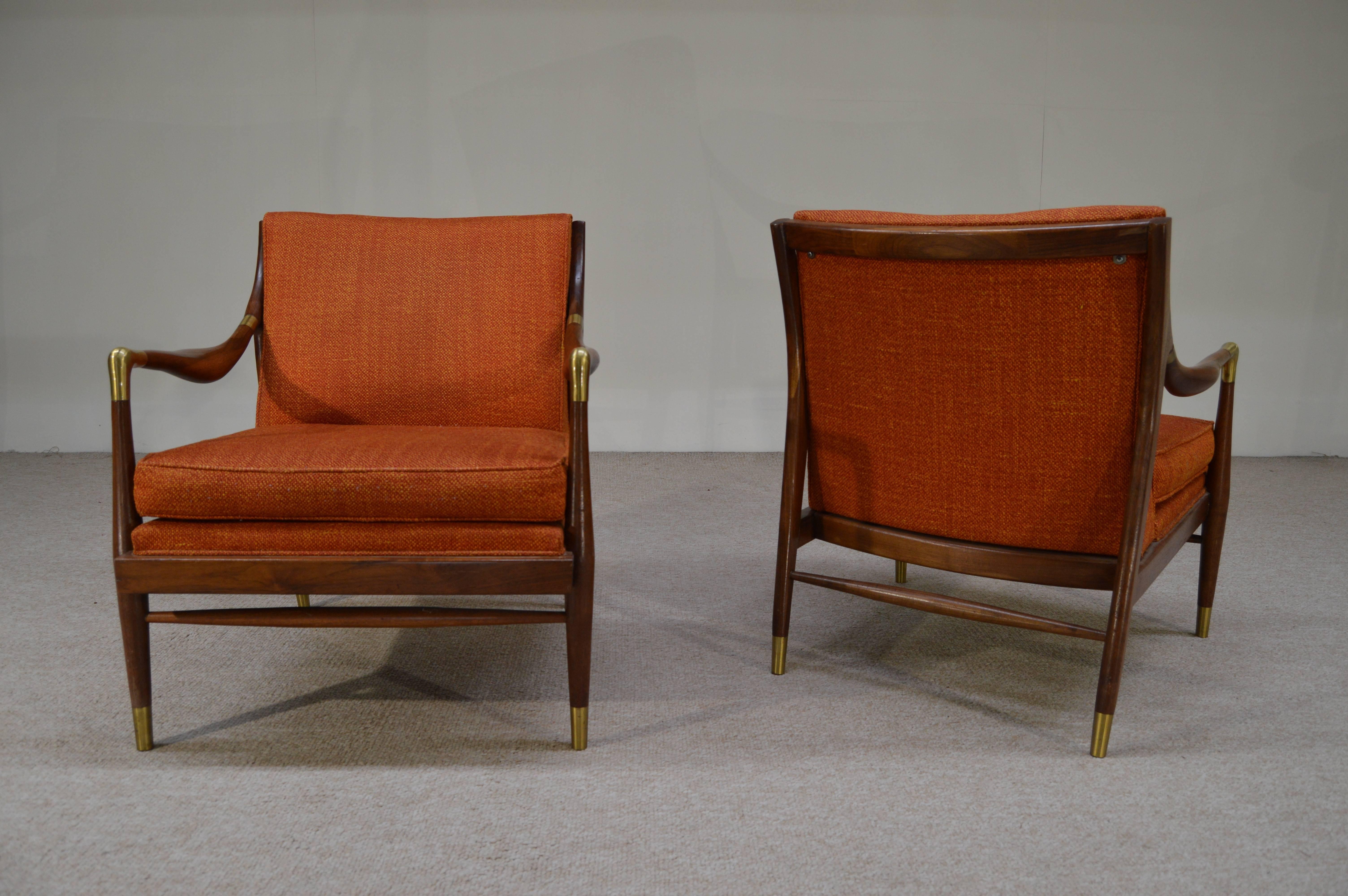 Mid-Century Modern Pair of Gio Ponti Style Sculptural Walnut Armchairs by Jamestown Royal, 1950s