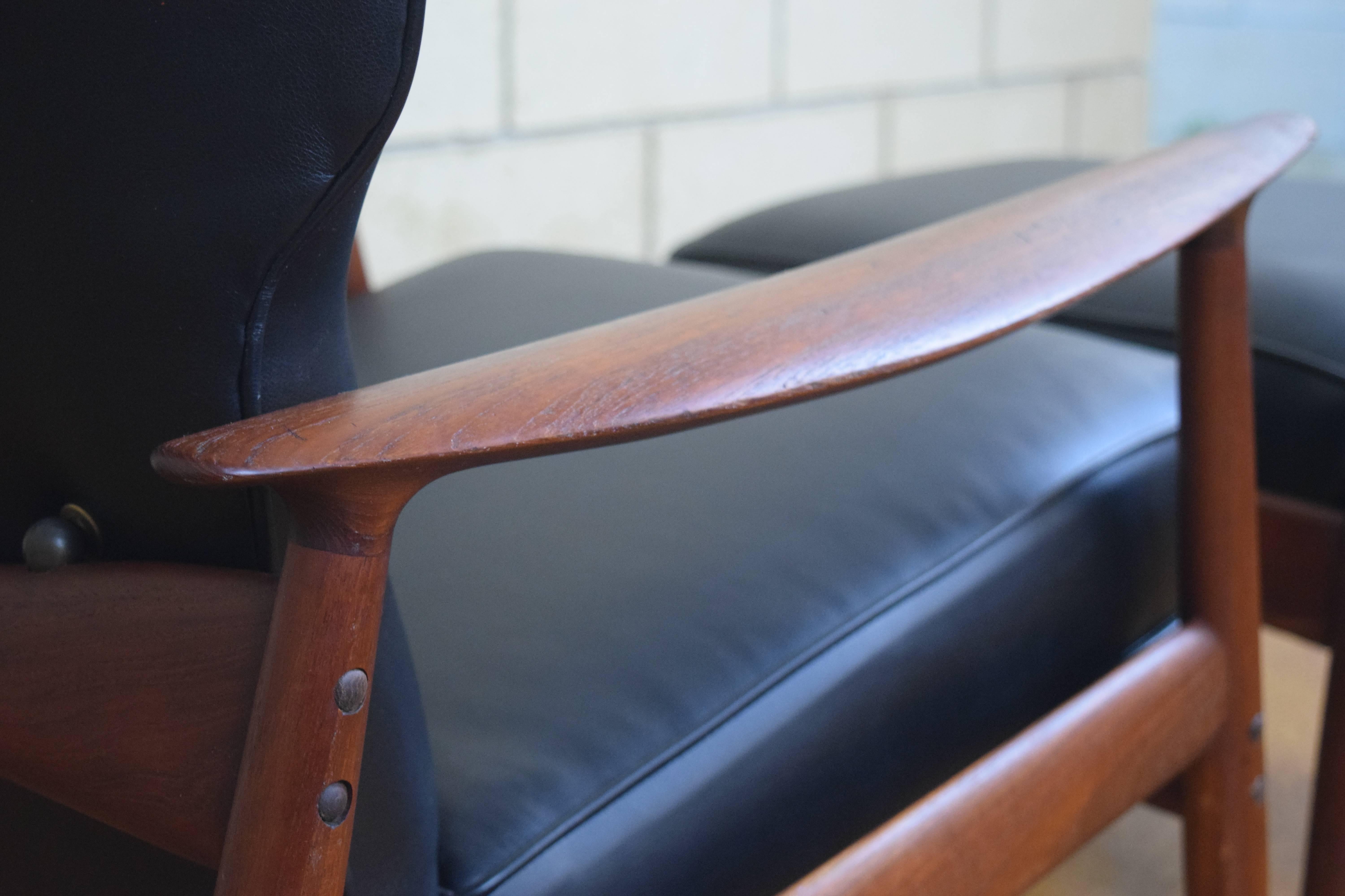 Scandinavian Modern Danish Adjustable Lounge Chair and Ottoman by K. Rasmussen for Peter Wessel