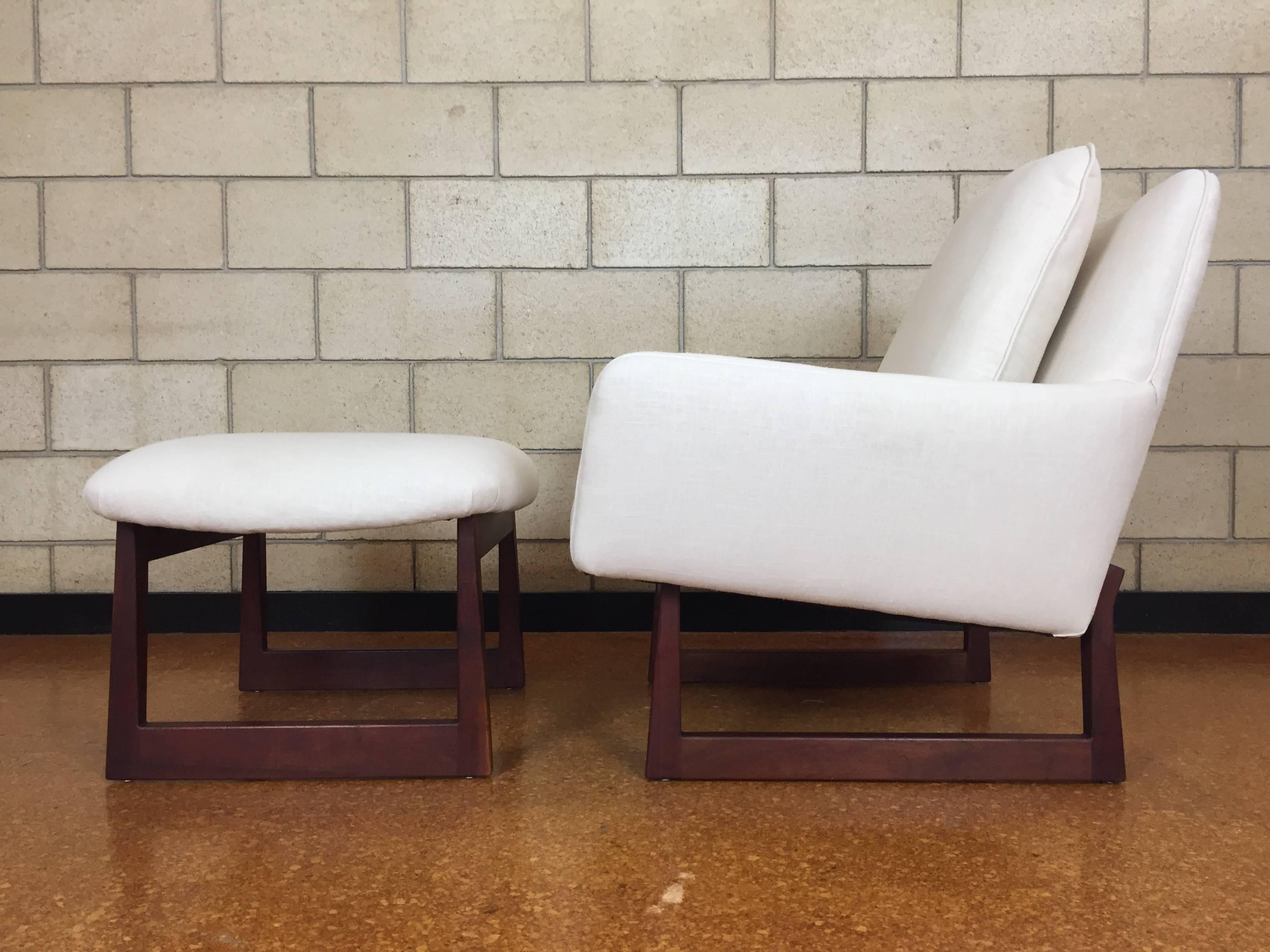 American Stunning Jens Risom Lounge Chair and Ottoman Reupholstered in Cream Linen